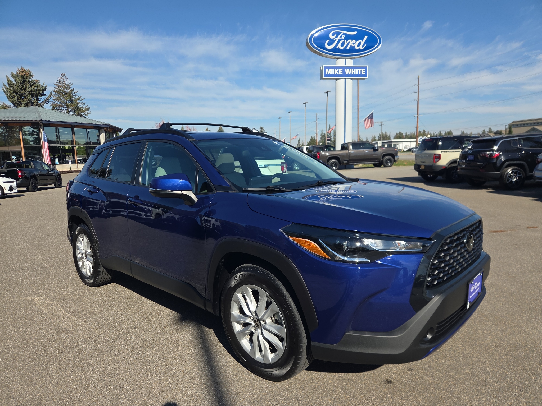 Used 2022 Toyota Corolla Cross LE SUV