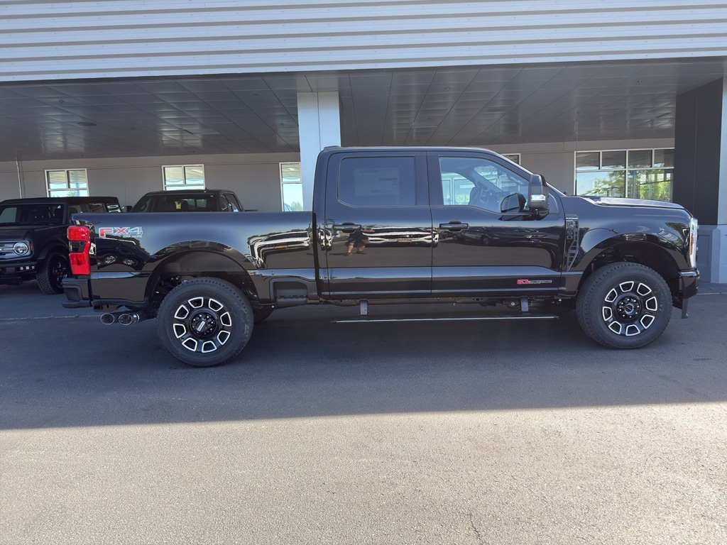 New 2026 Ford F-350 Platinum Truck Crew Cab