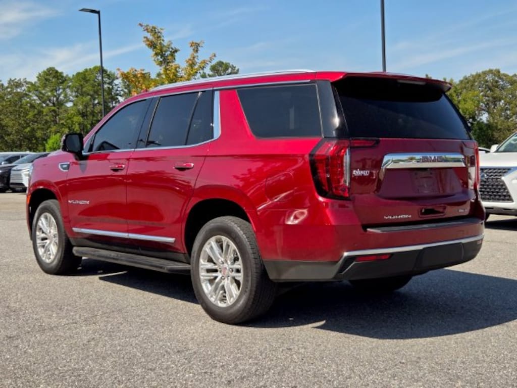 Used 2024 GMC Yukon SLT SUV
