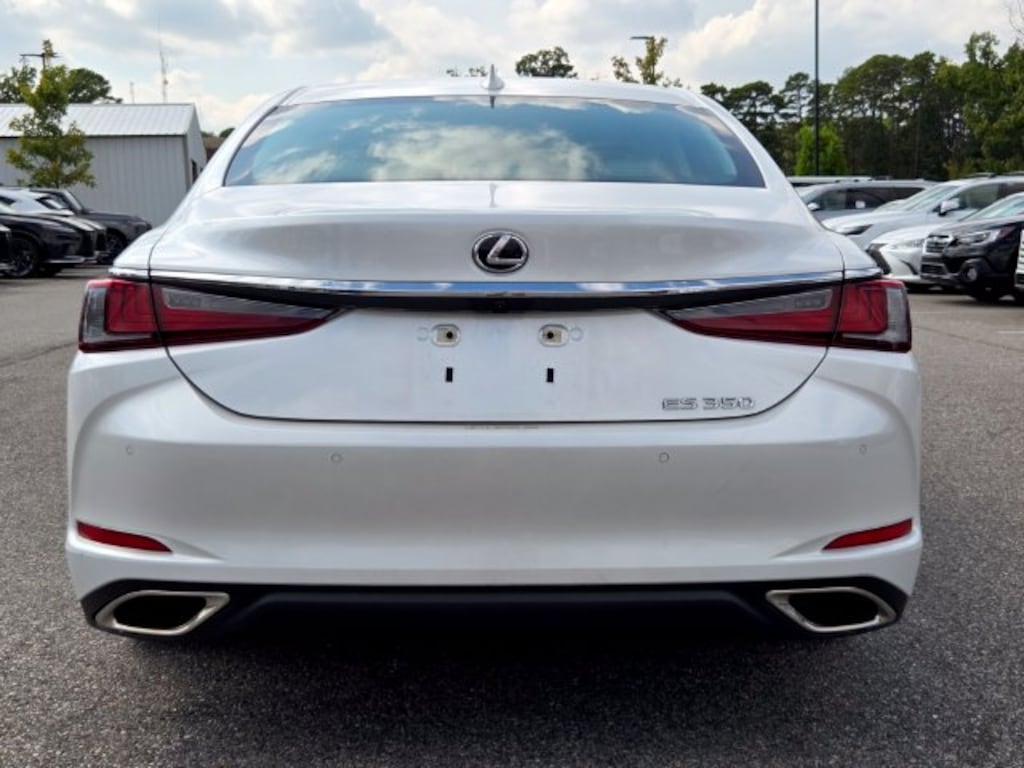 Used 2025 Lexus ES 350 Sedan