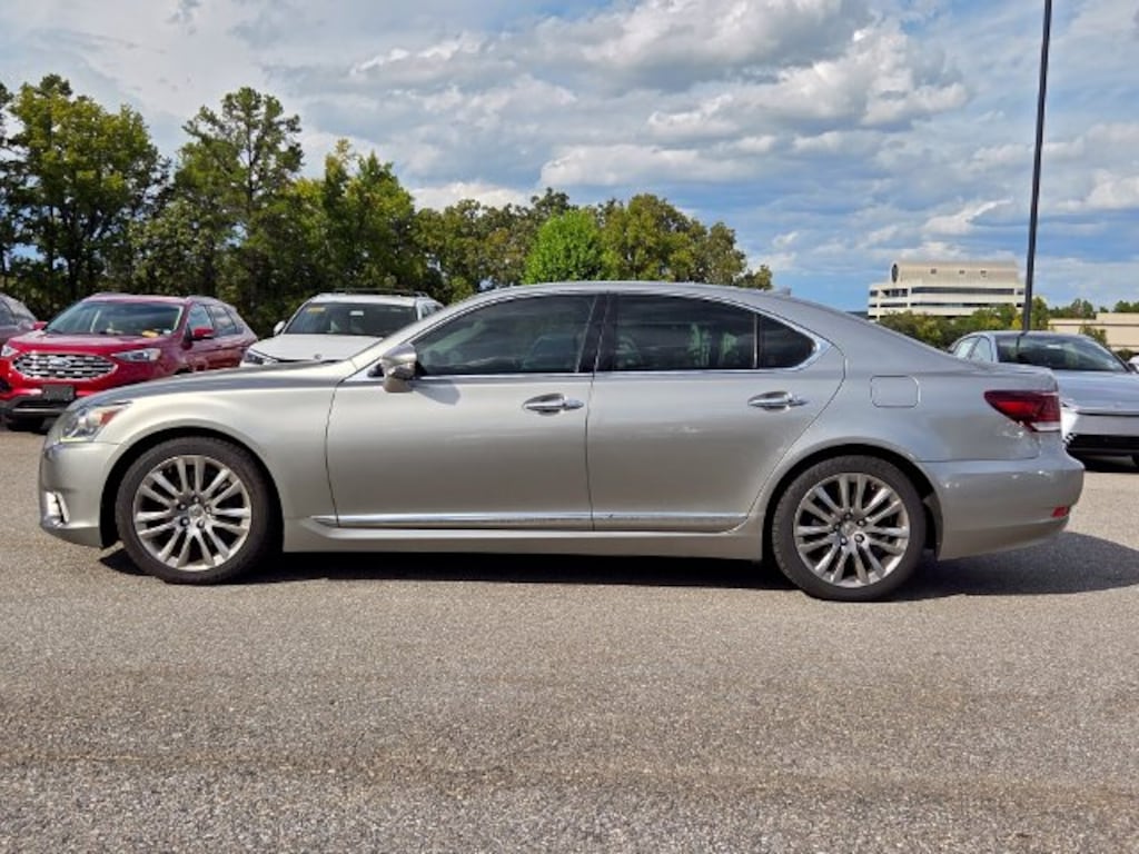 Used 2017 Lexus LS 460 Sedan