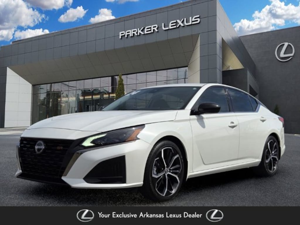 Used 2024 Nissan Altima 2.5 SR Sedan