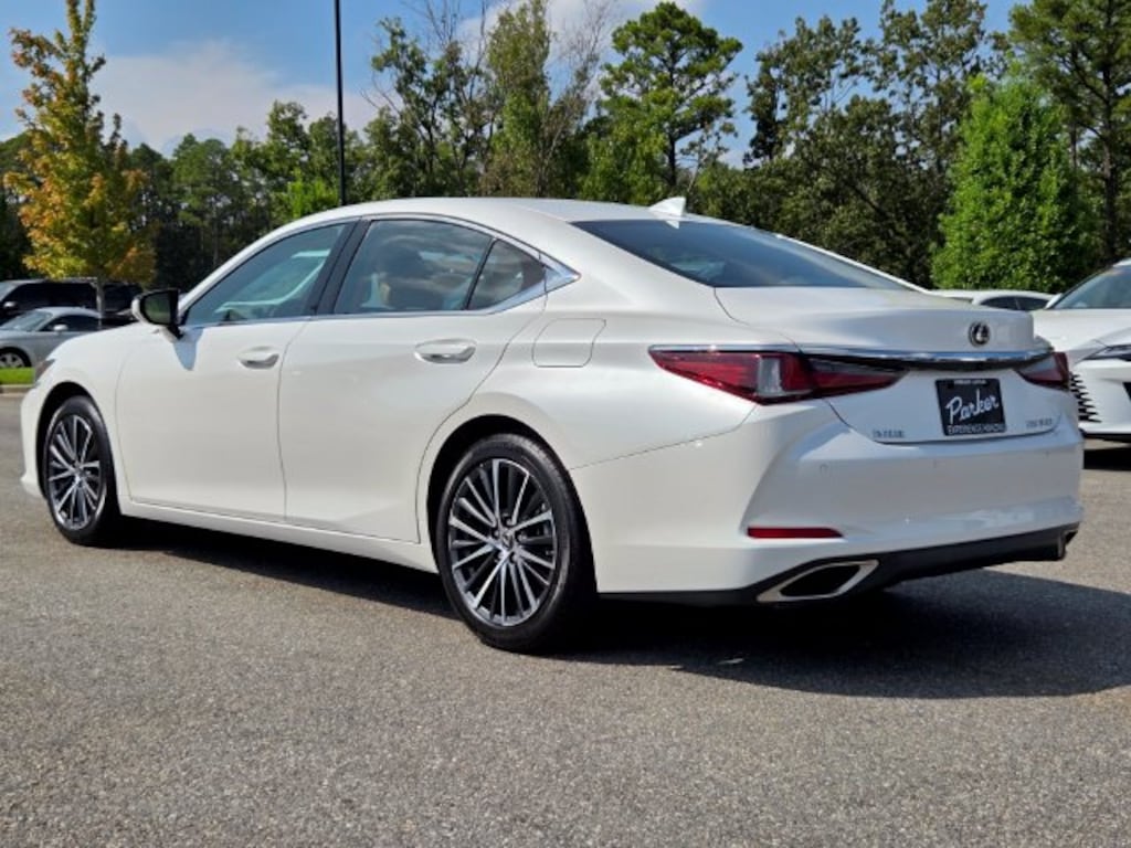 Used 2023 Lexus ES 350 Sedan