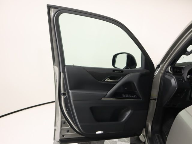 2026 Lexus LX 600 Luxury - Photo 10