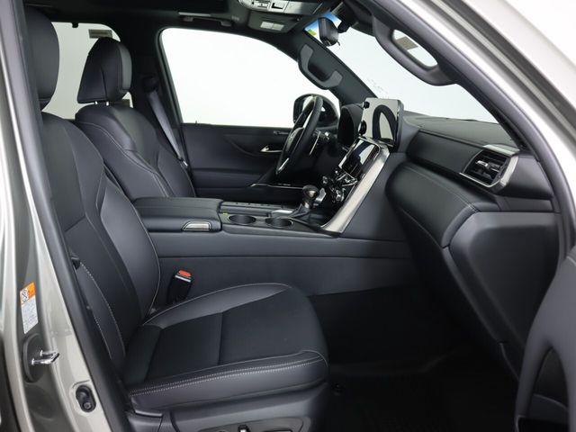 2026 Lexus LX 600 Luxury - Photo 13