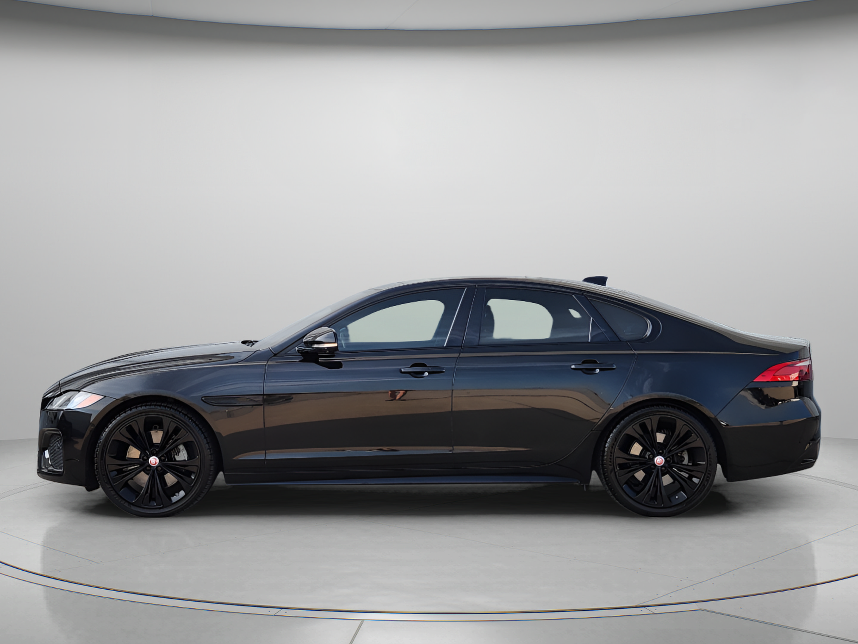 Used 2021 Jaguar XF R-Dynamic SE Sedan