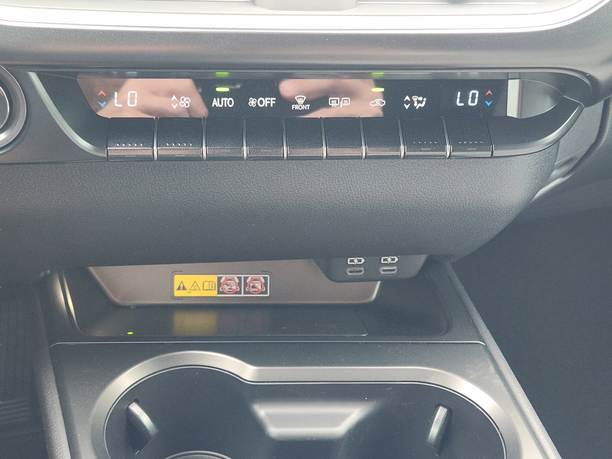 2026 Lexus UX Hybrid 300h F Sport Design - Photo 17