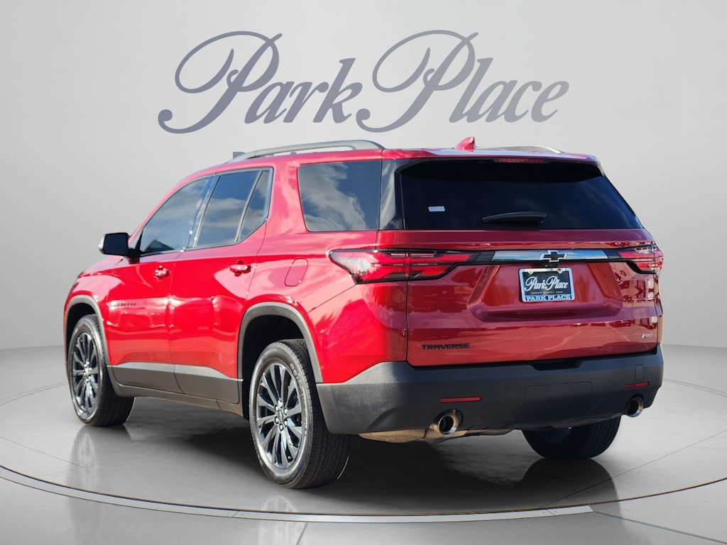 Used 2023 Chevrolet Traverse RS SUV