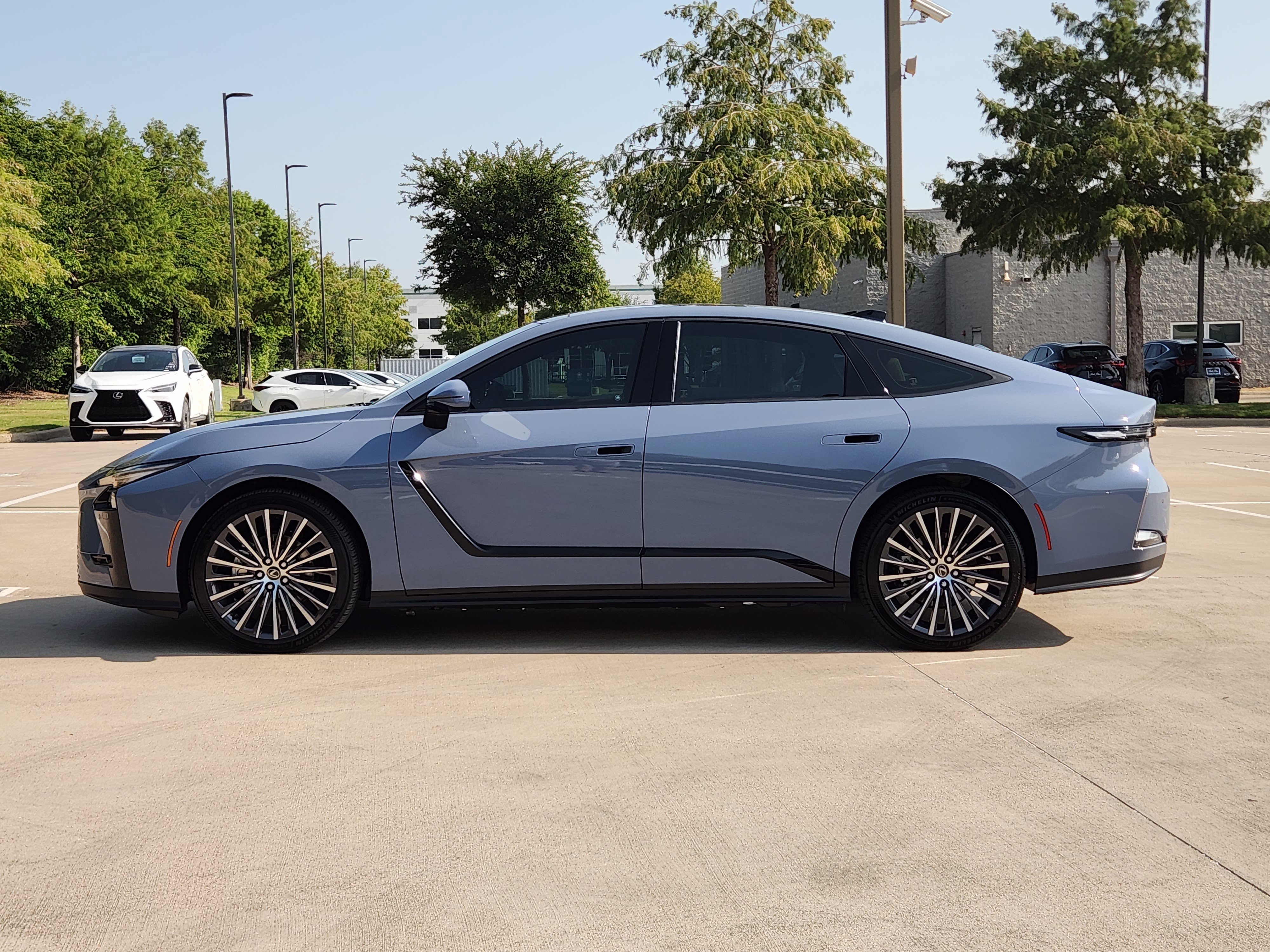 New 2026 Lexus ES 350e Premium SEDAN