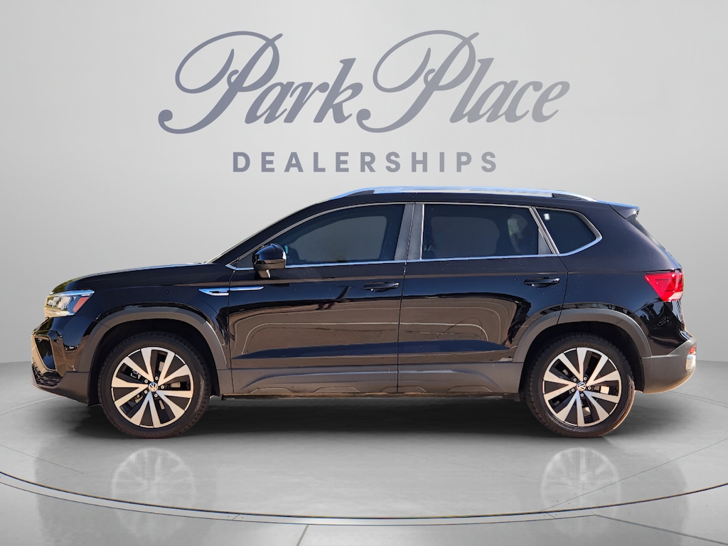 Used 2023 Volkswagen Taos SE SUV