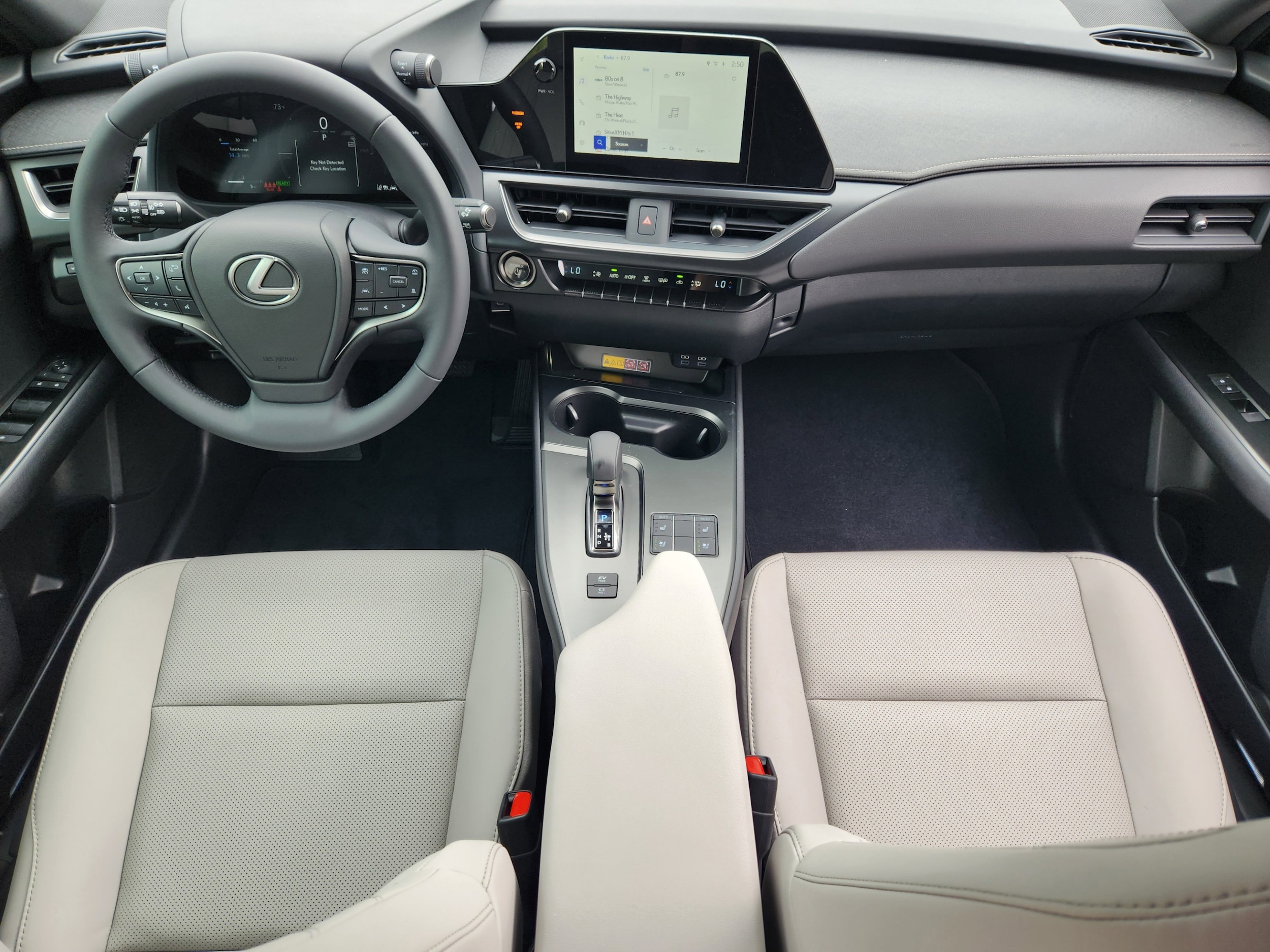 2026 Lexus UX Hybrid 300h F Sport Design - Photo 8