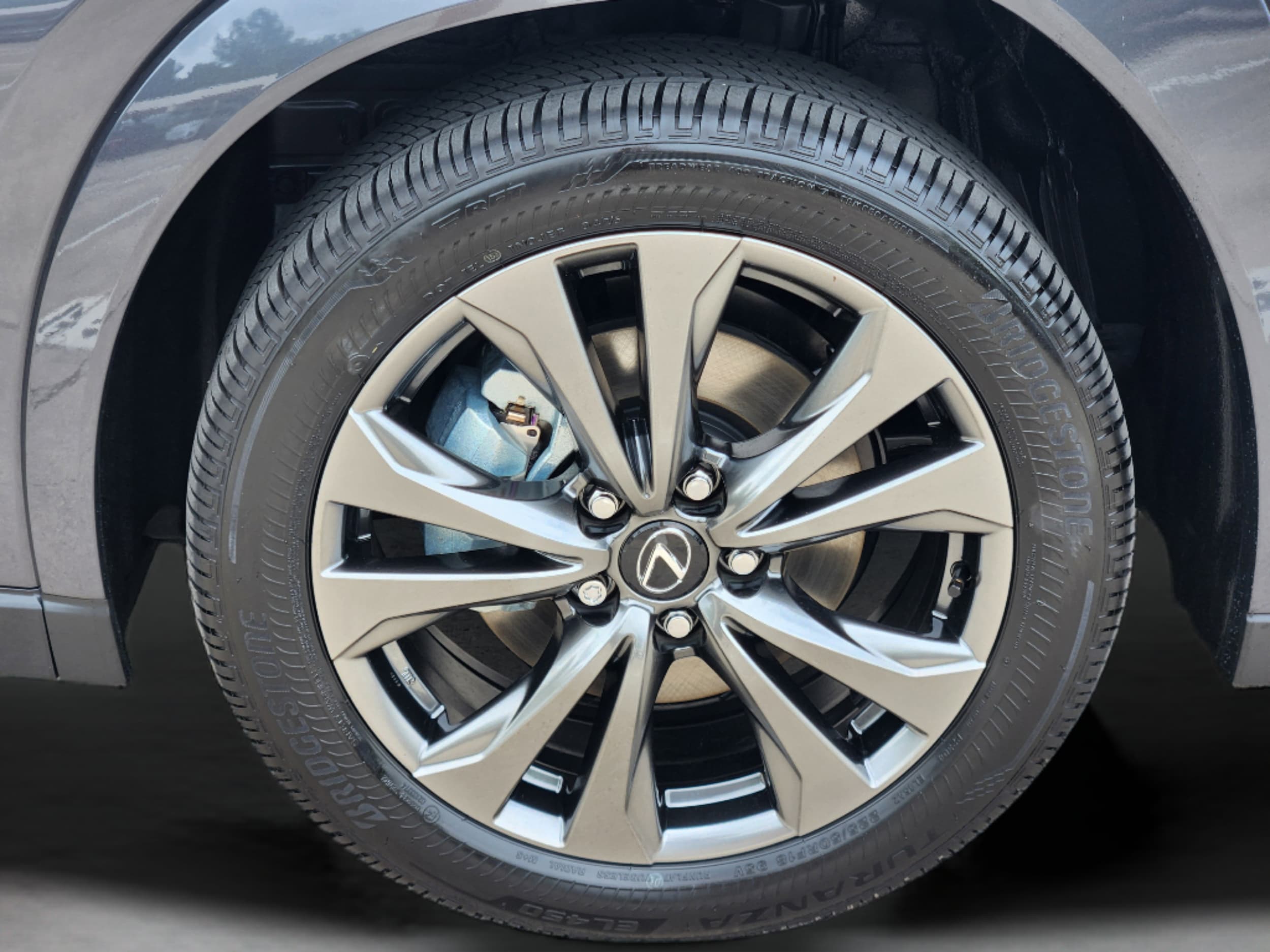 2026 Lexus UX Hybrid 300h F Sport Design - Photo 24