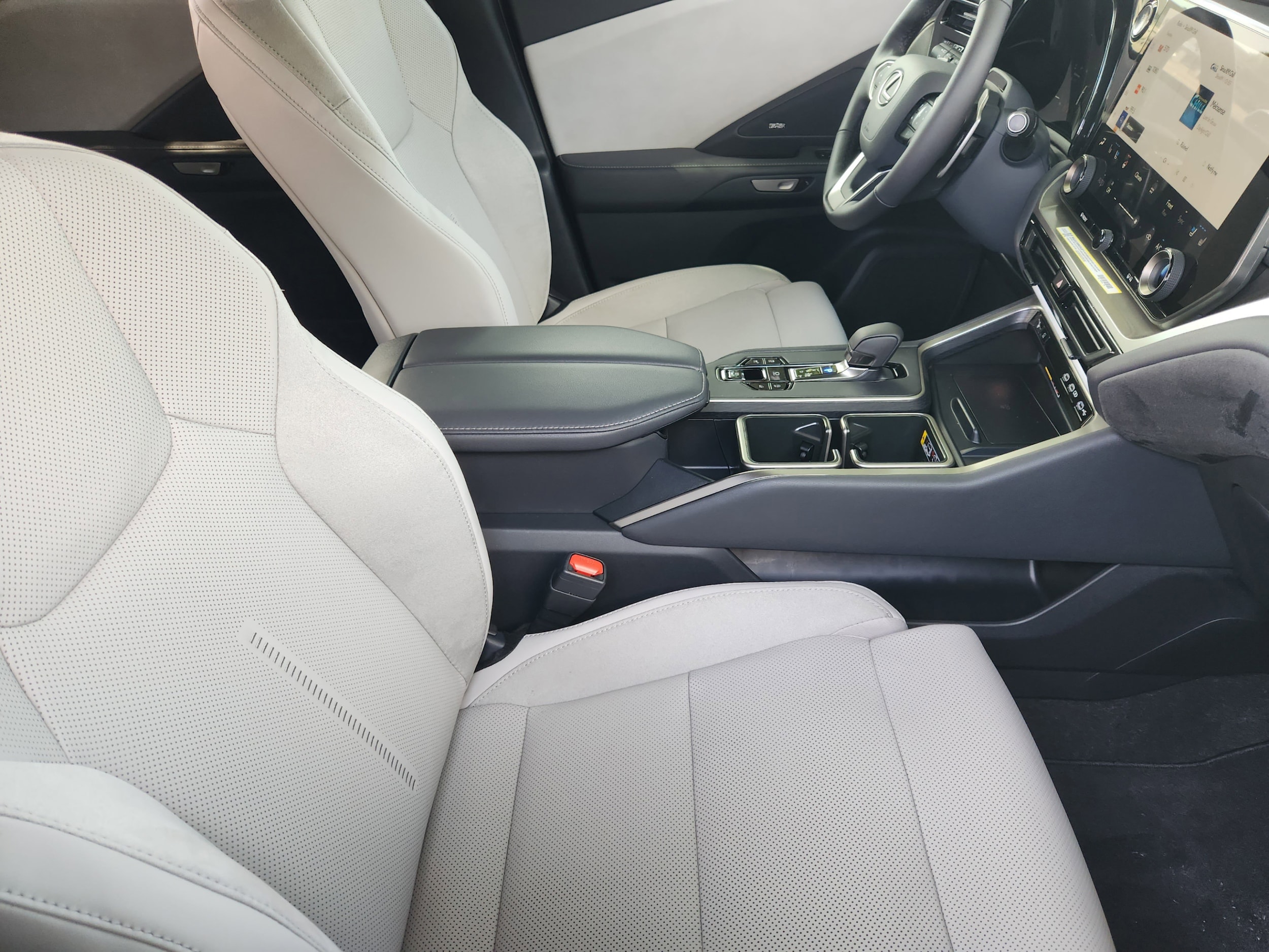 2026 Lexus TX 350 Luxury - Photo 8