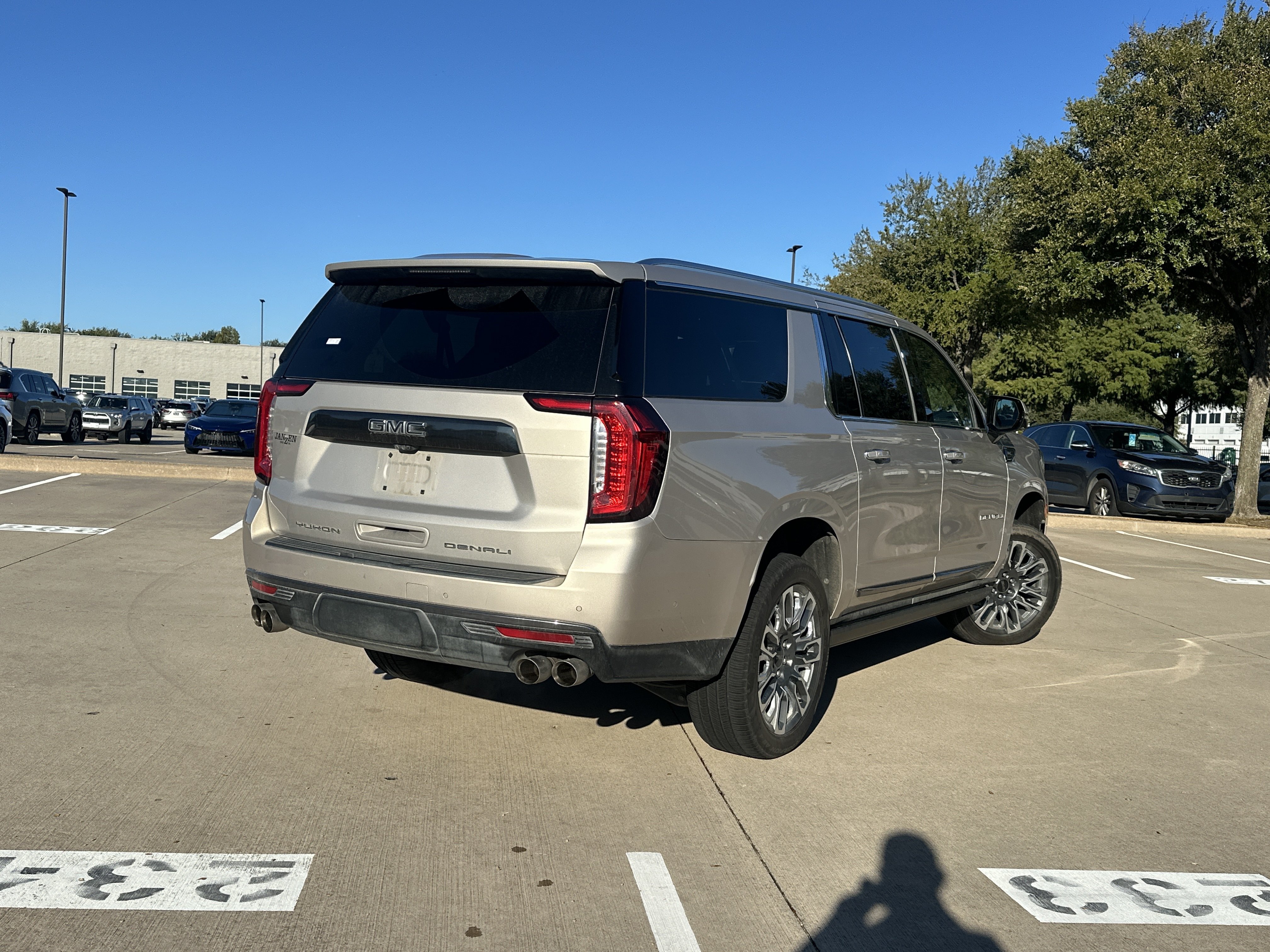 Used 2024 GMC Yukon XL Denali Ultimate SUV