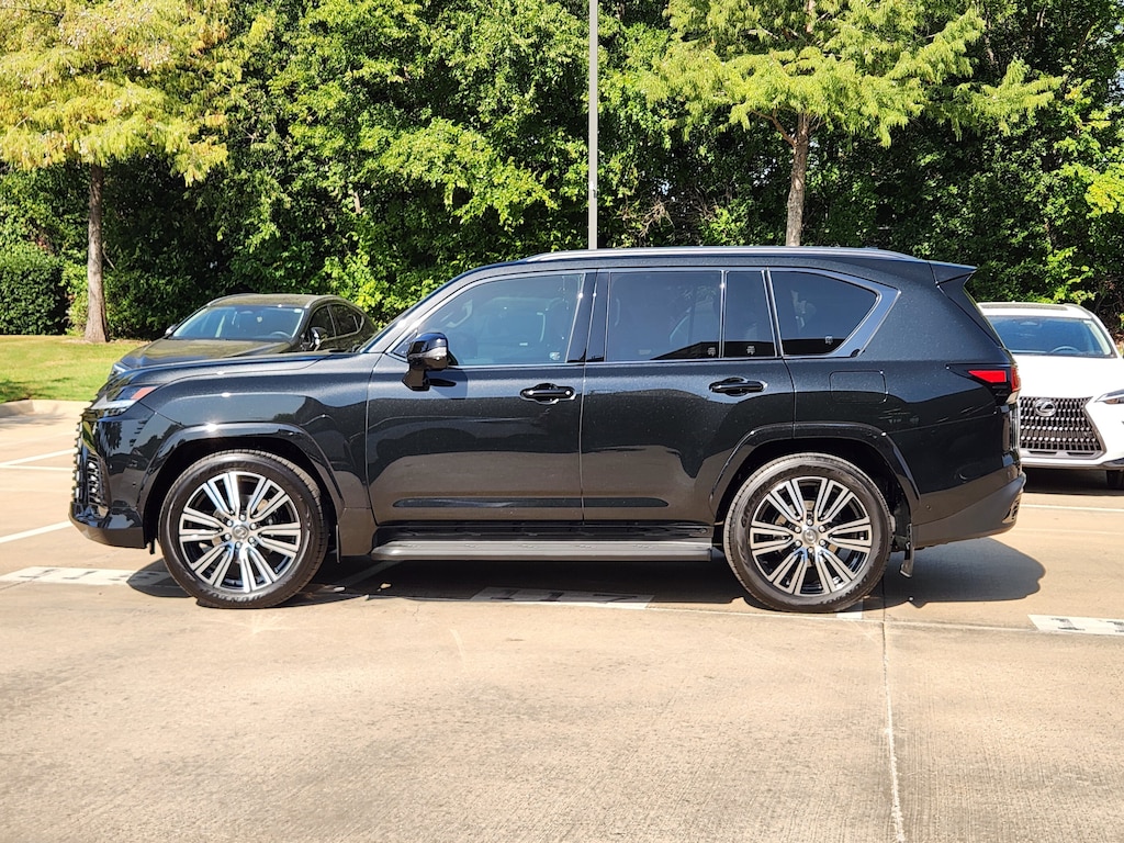 New 2026 Lexus LX 700h Luxury SUV