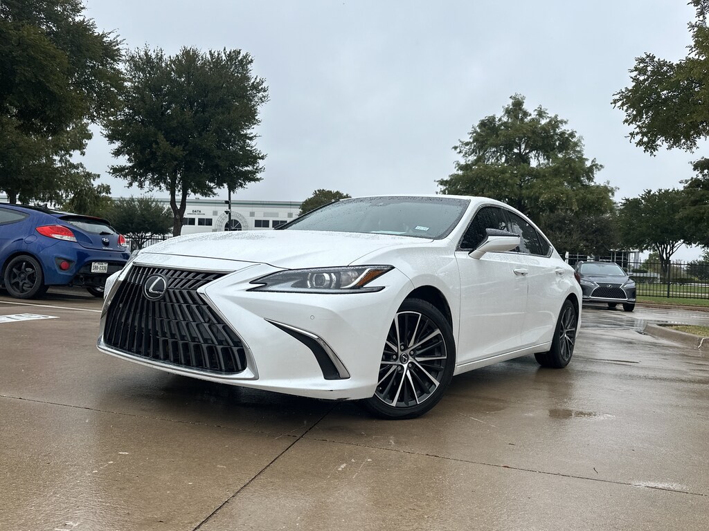 Used 2024 Lexus ES 350 Sedan