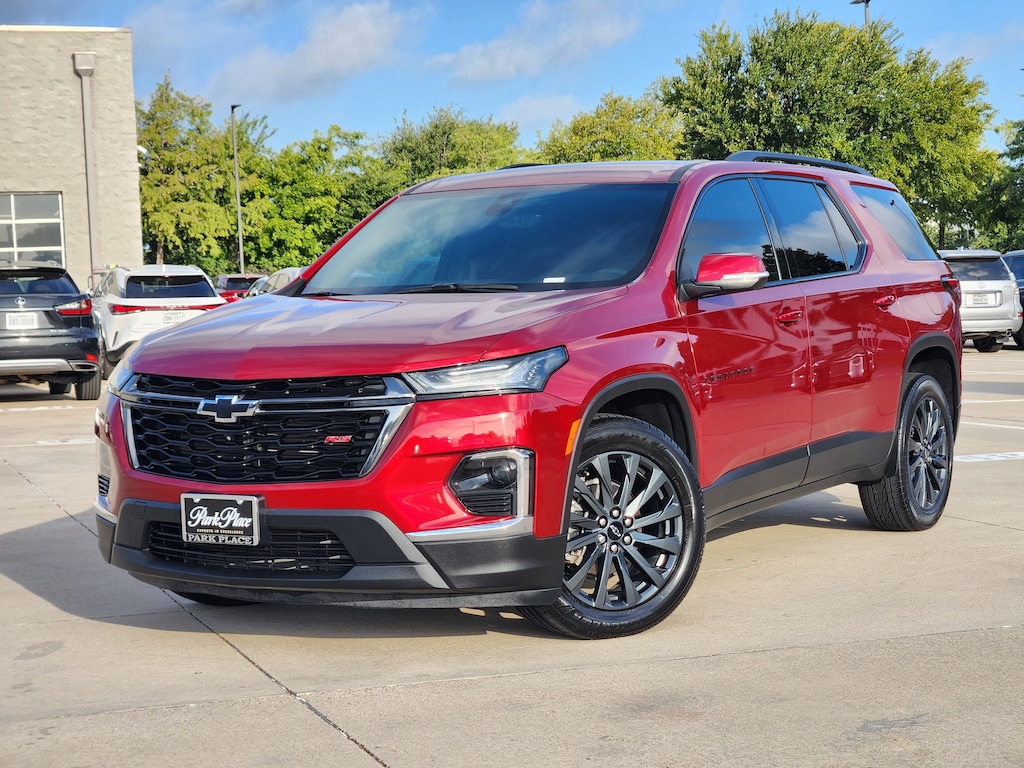 Used 2023 Chevrolet Traverse RS SUV