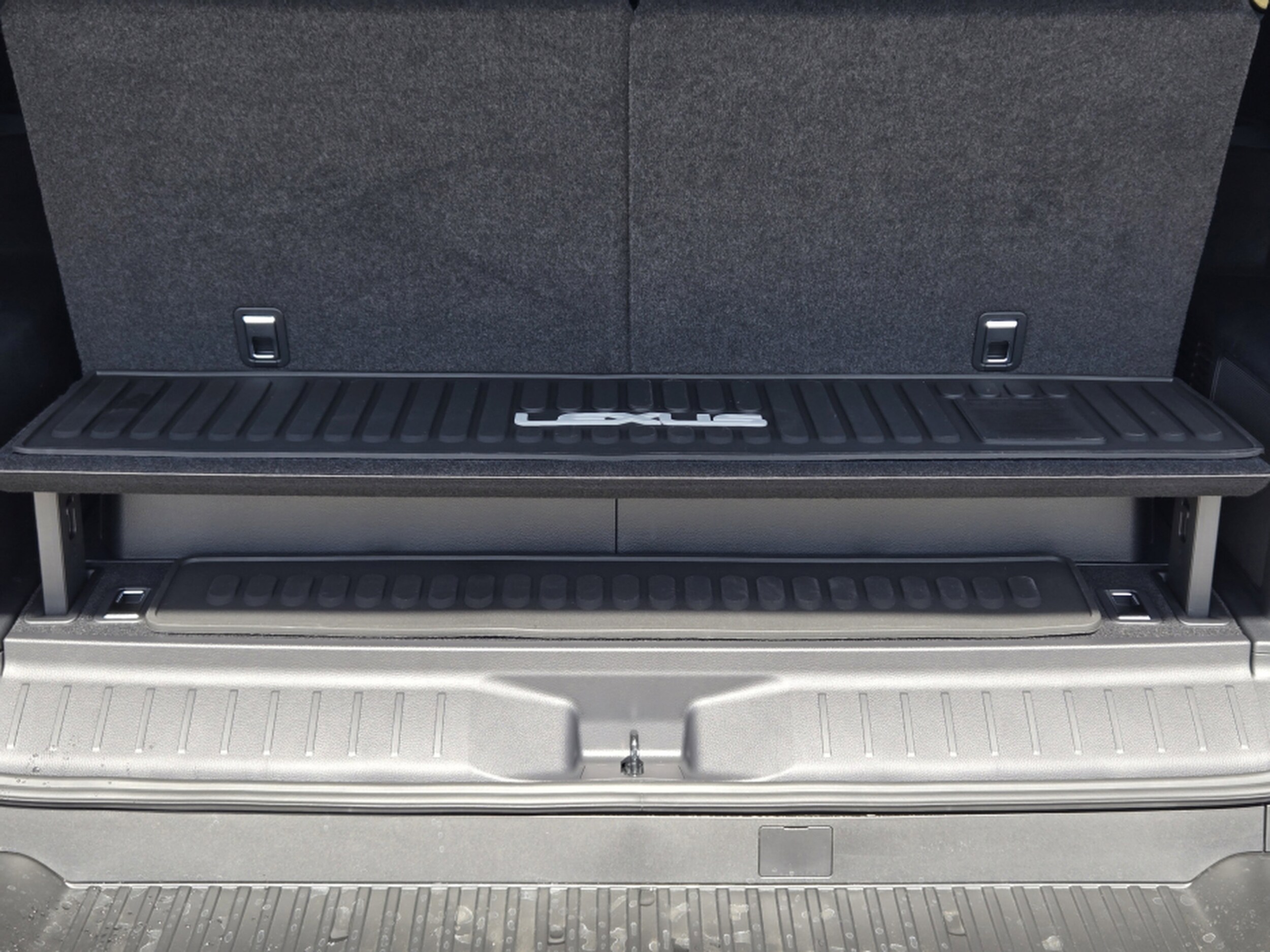 2026 Lexus LX 700h Luxury - Photo 21