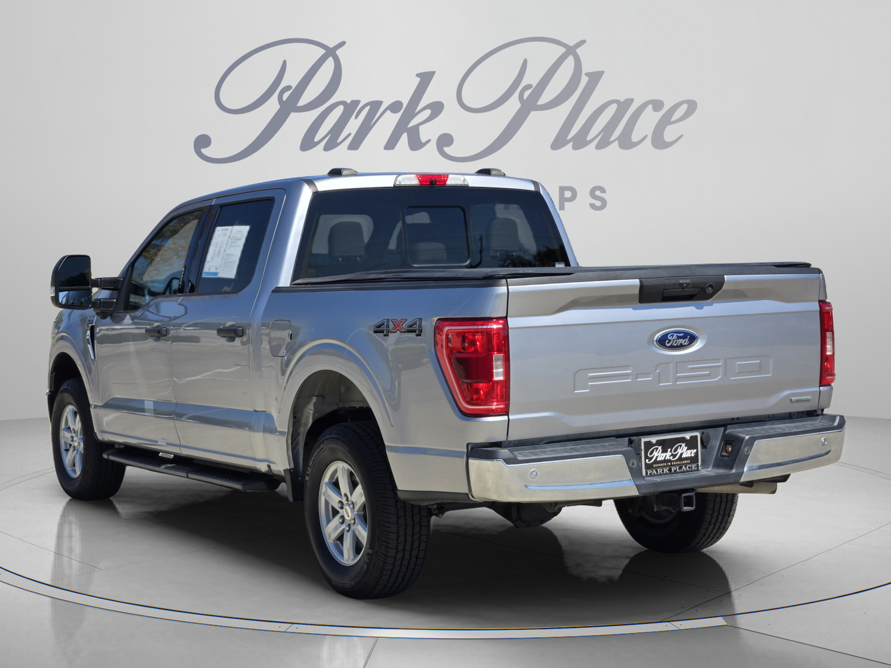 Used 2022 Ford F-150 XLT Truck SuperCrew Cab