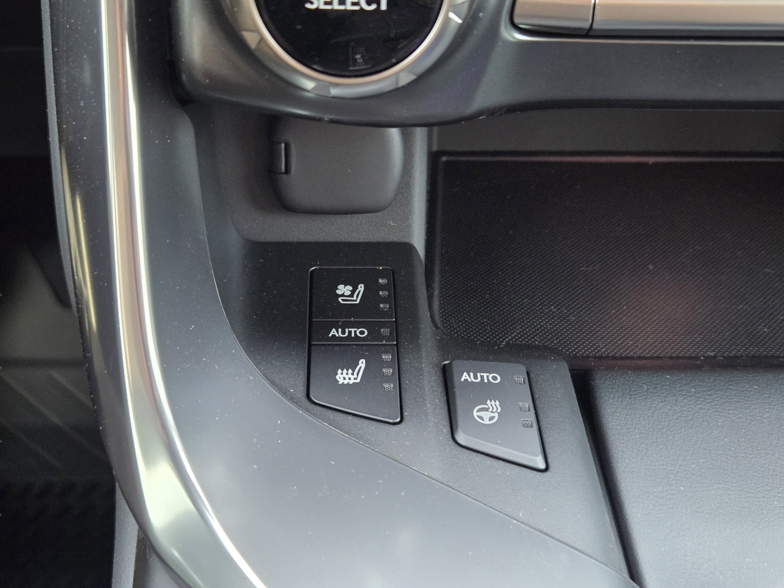 2026 Lexus LX 700h Luxury - Photo 11