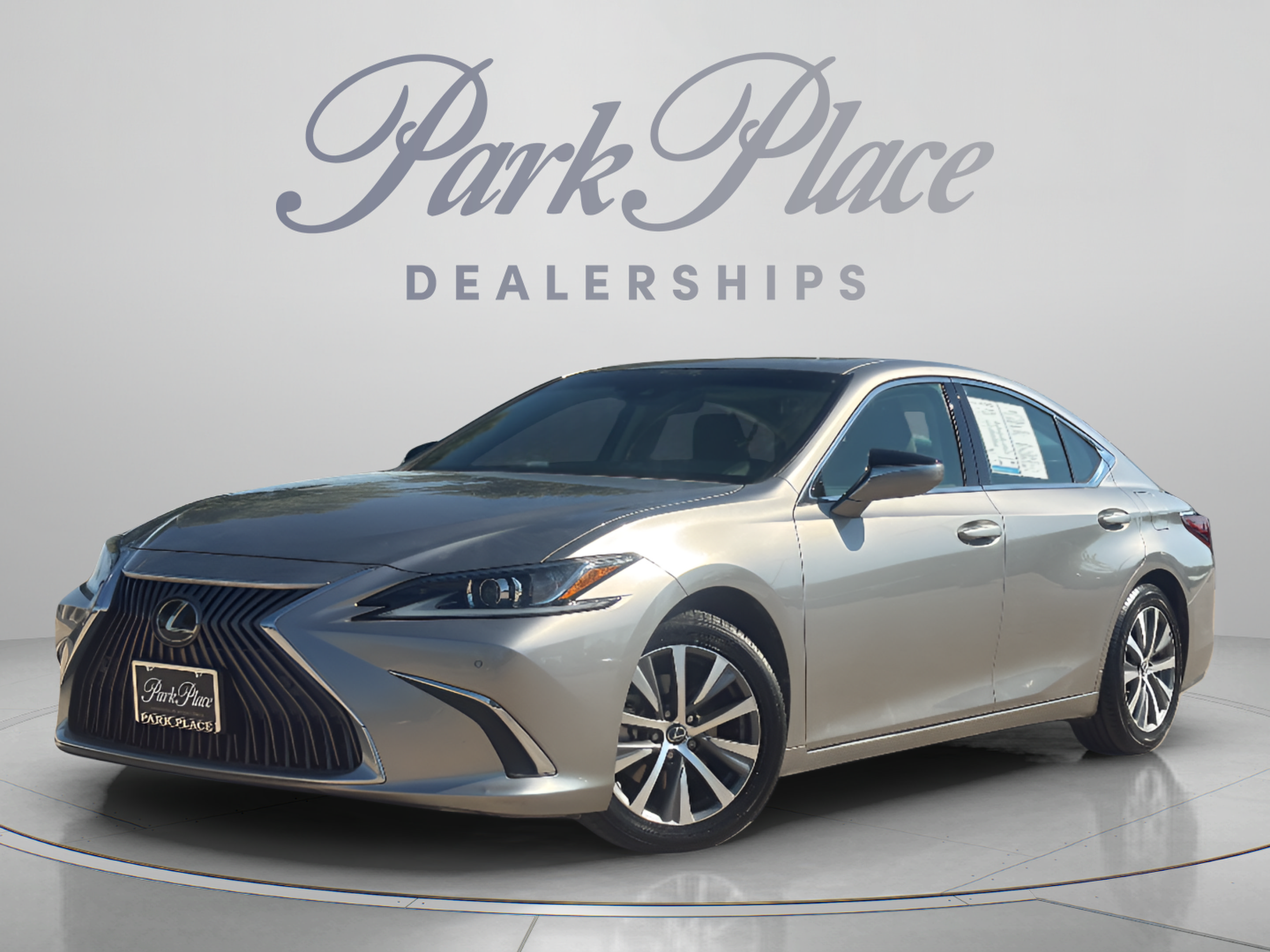 2019 Lexus ES
