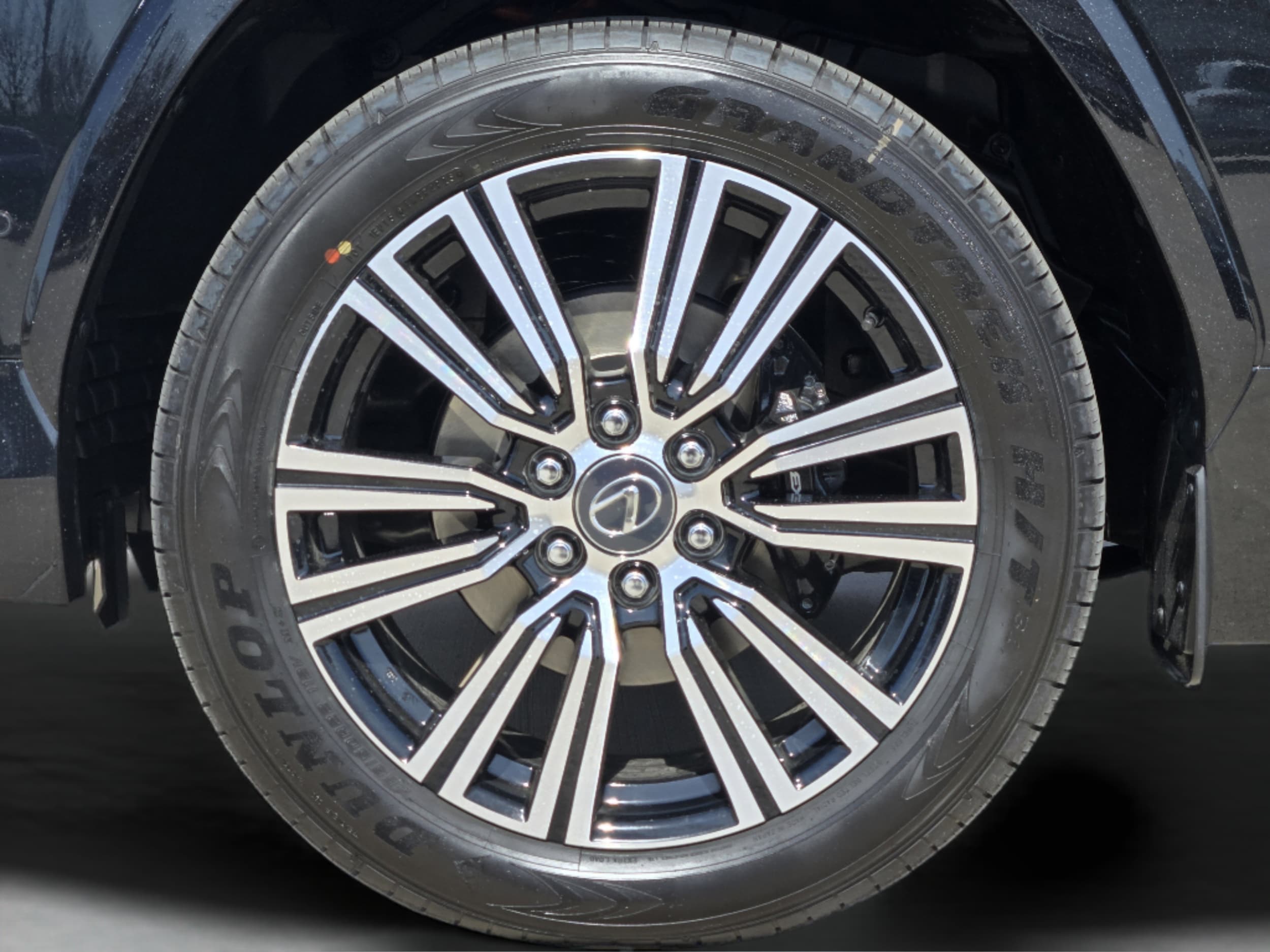 2026 Lexus LX 700h Luxury - Photo 24