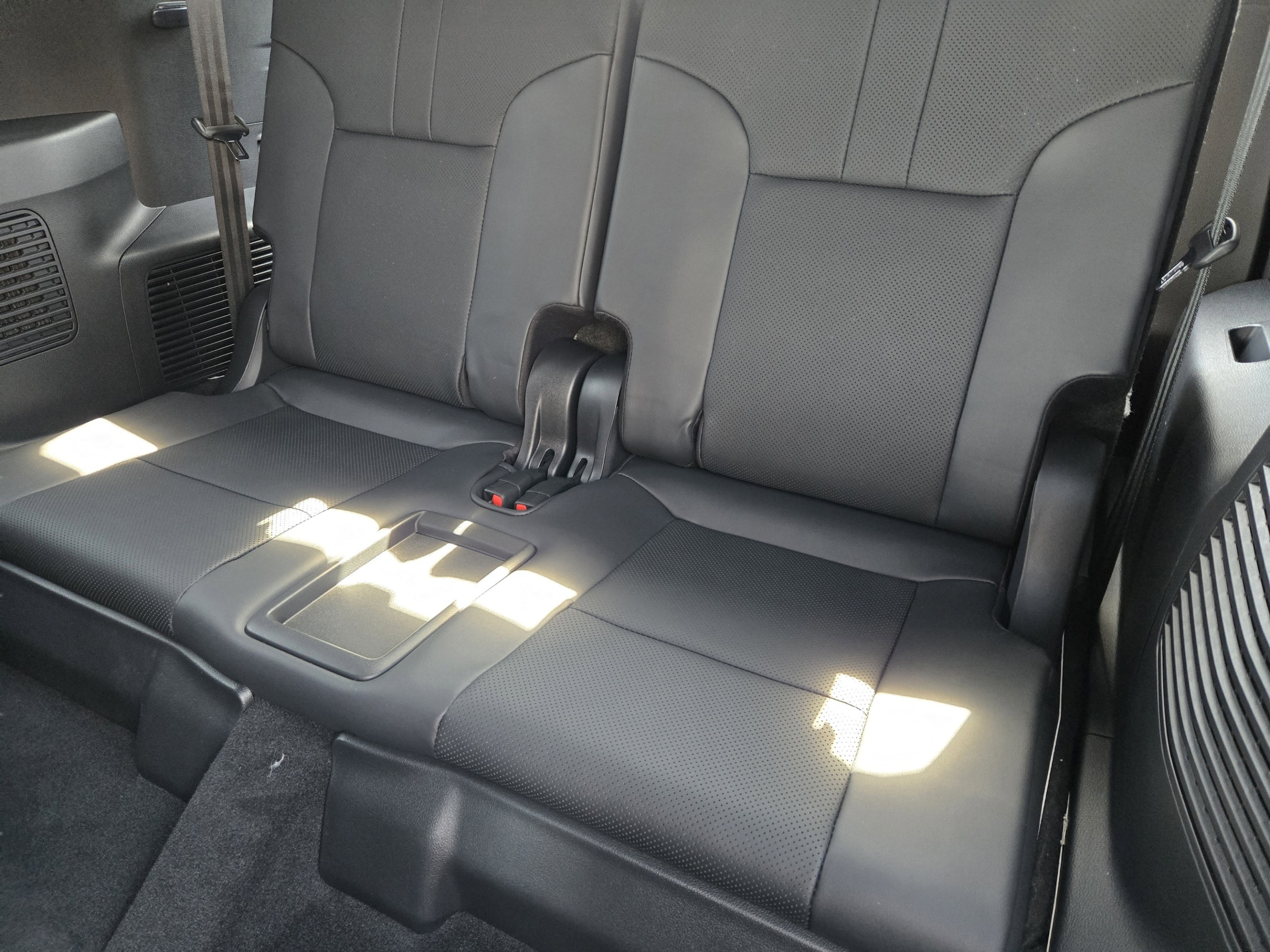 2026 Lexus LX 700h Luxury - Photo 19