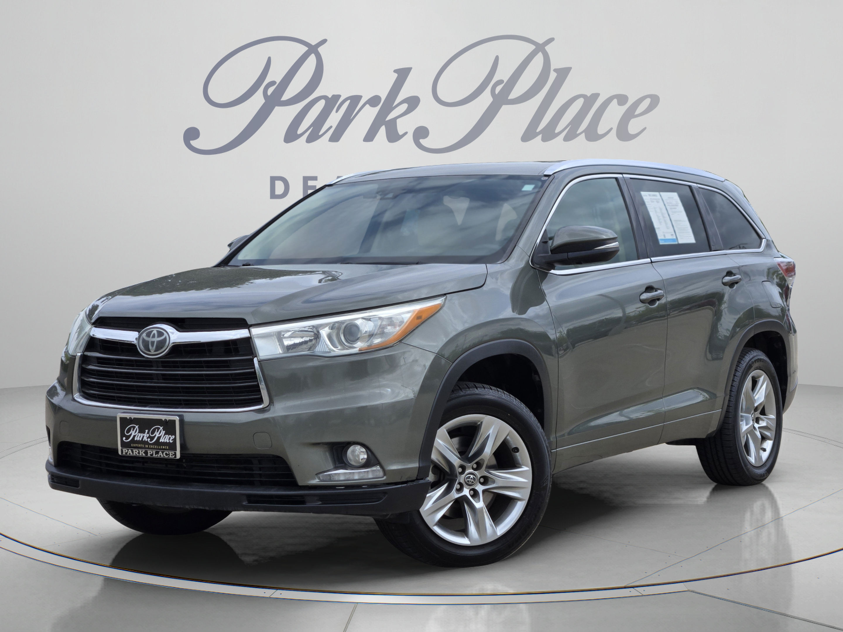 Used 2016 Toyota Highlander Limited SUV