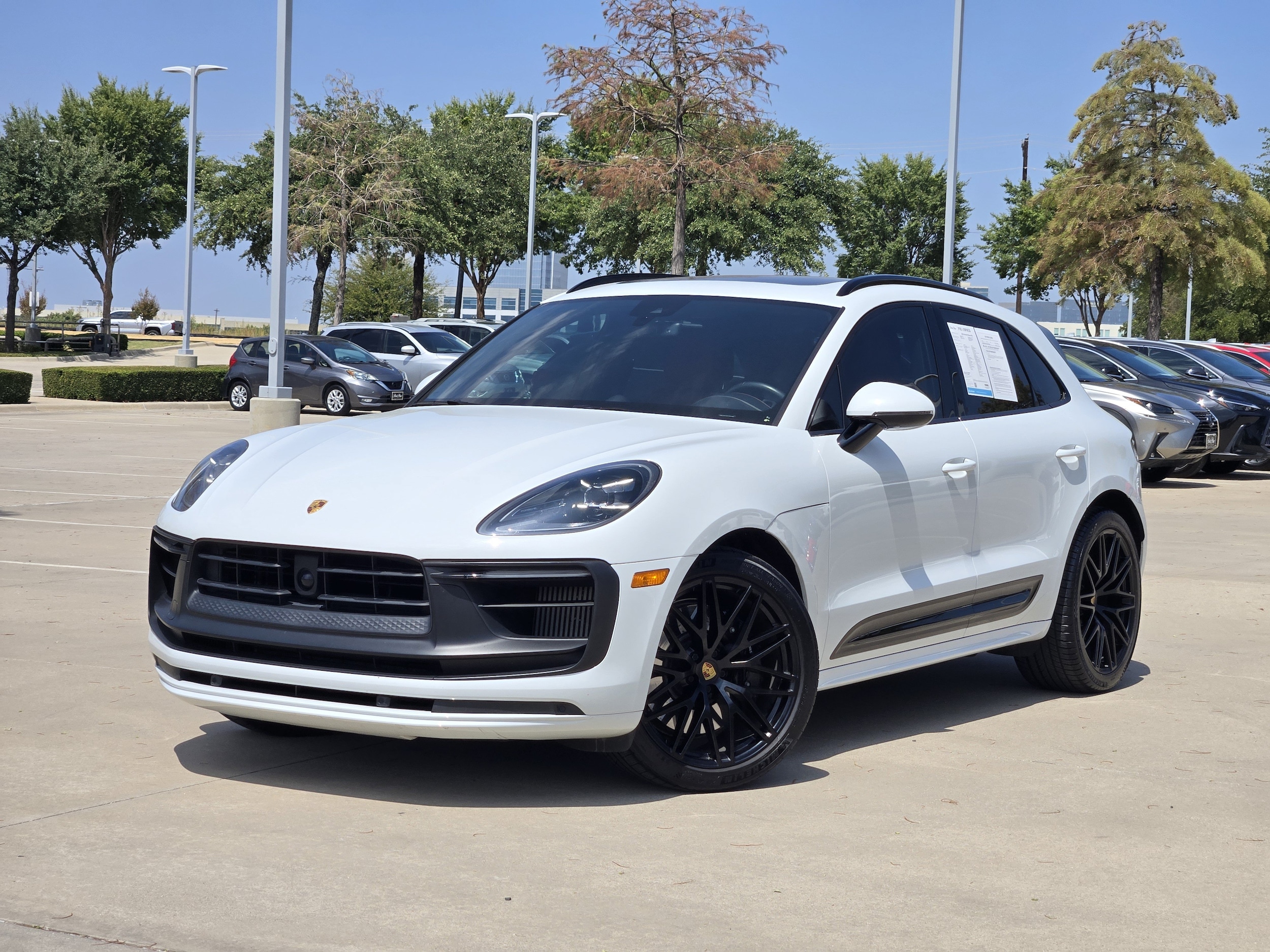 2022 Porsche Macan