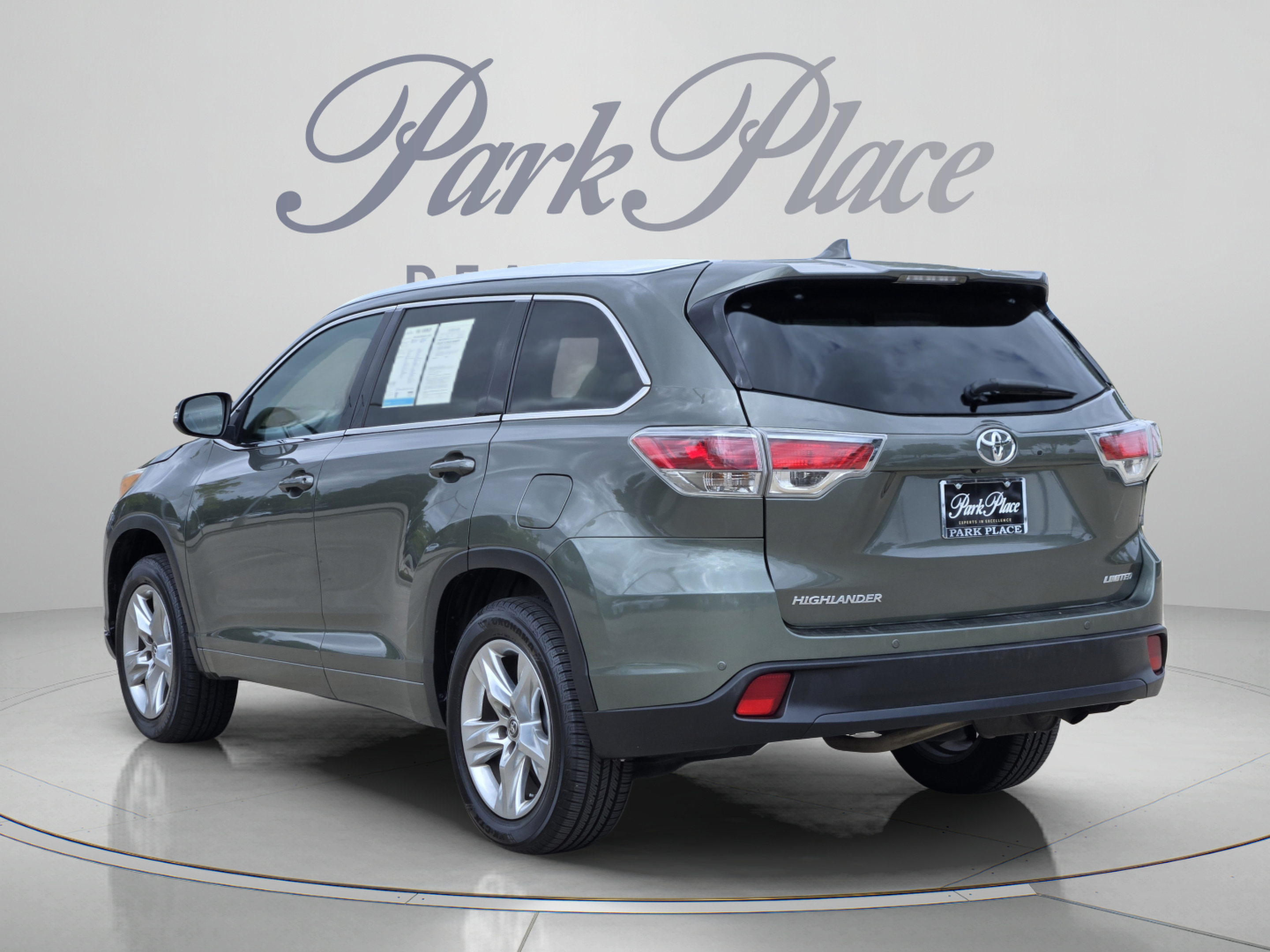 Used 2016 Toyota Highlander Limited SUV