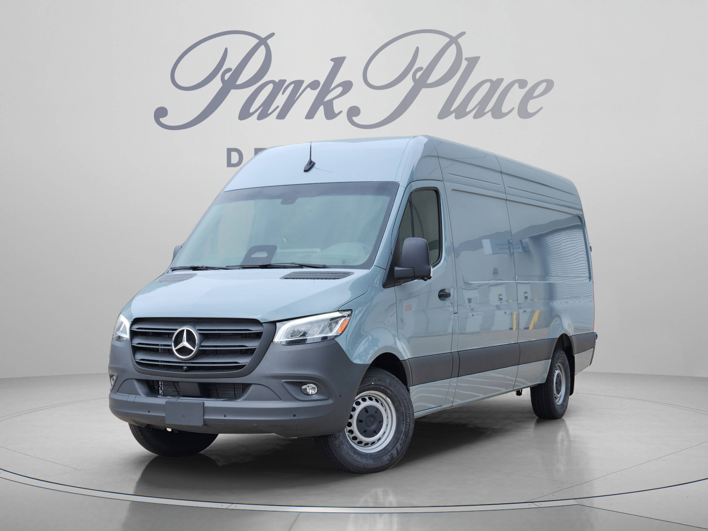  Mercedes-Benz Sprinter Cargo Van