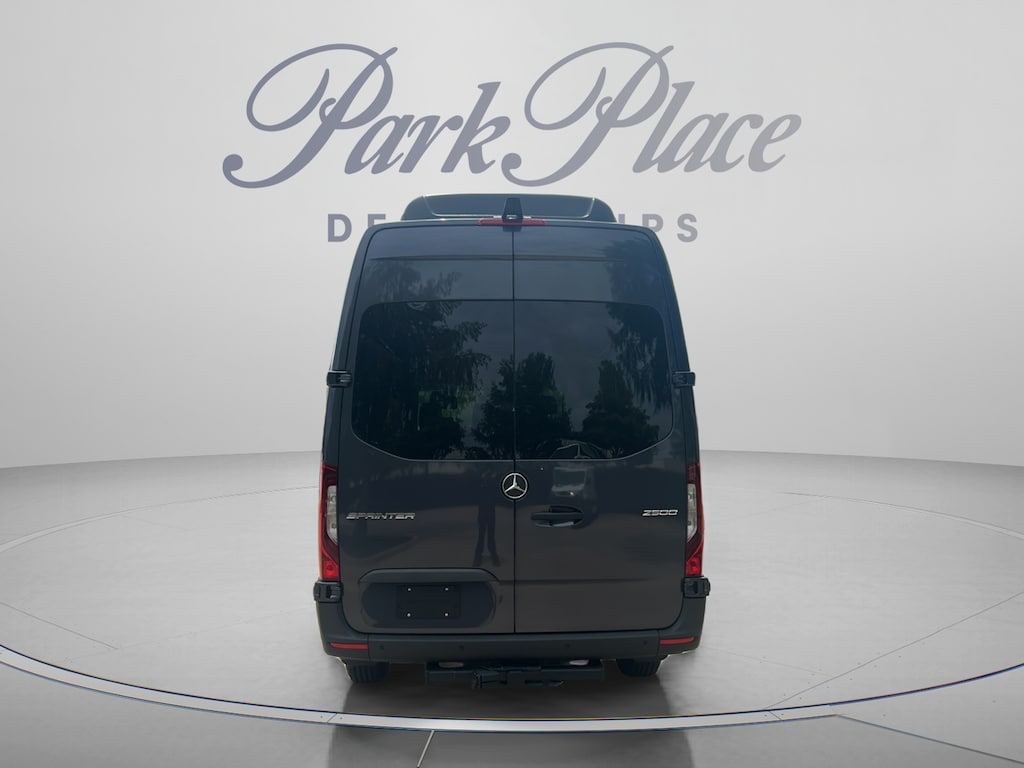 New 2026 Mercedes-Benz Sprinter Crew Van Crew 170 WB 2500 High Roof I4 Diesel HO 170 RWD