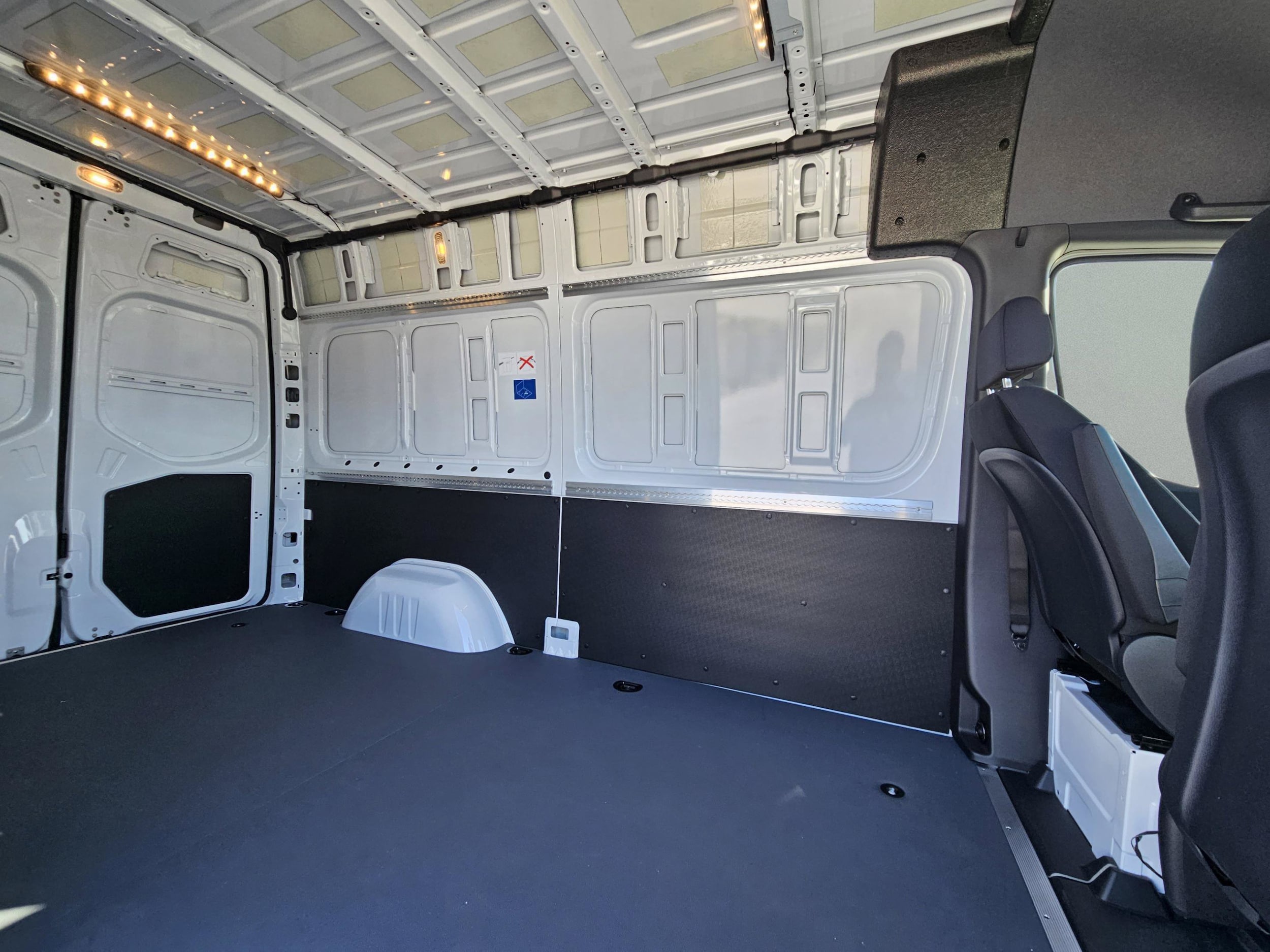 2026 Mercedes-Benz Sprinter Cargo Van Base - Photo 23