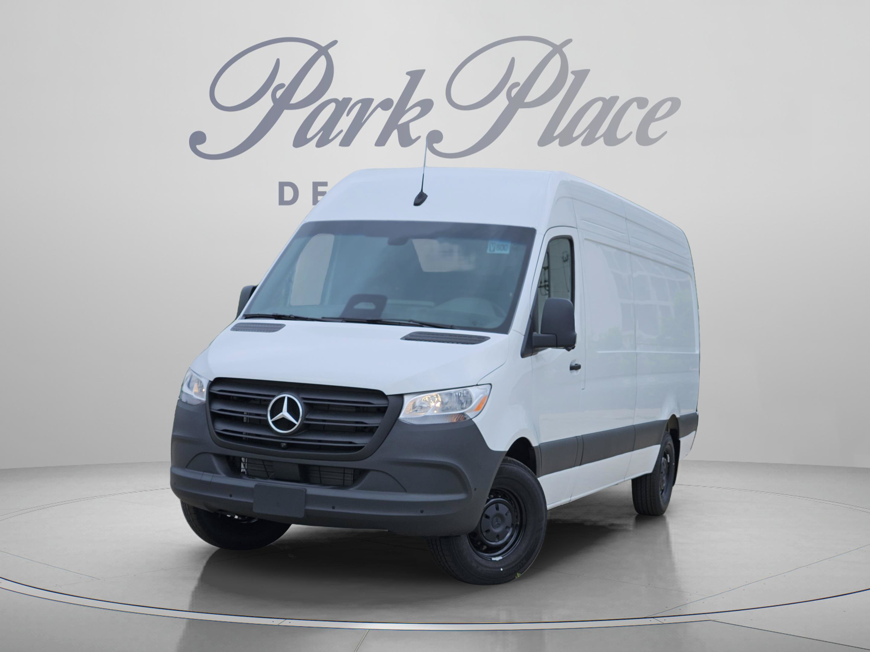  Mercedes-Benz Sprinter Cargo Van