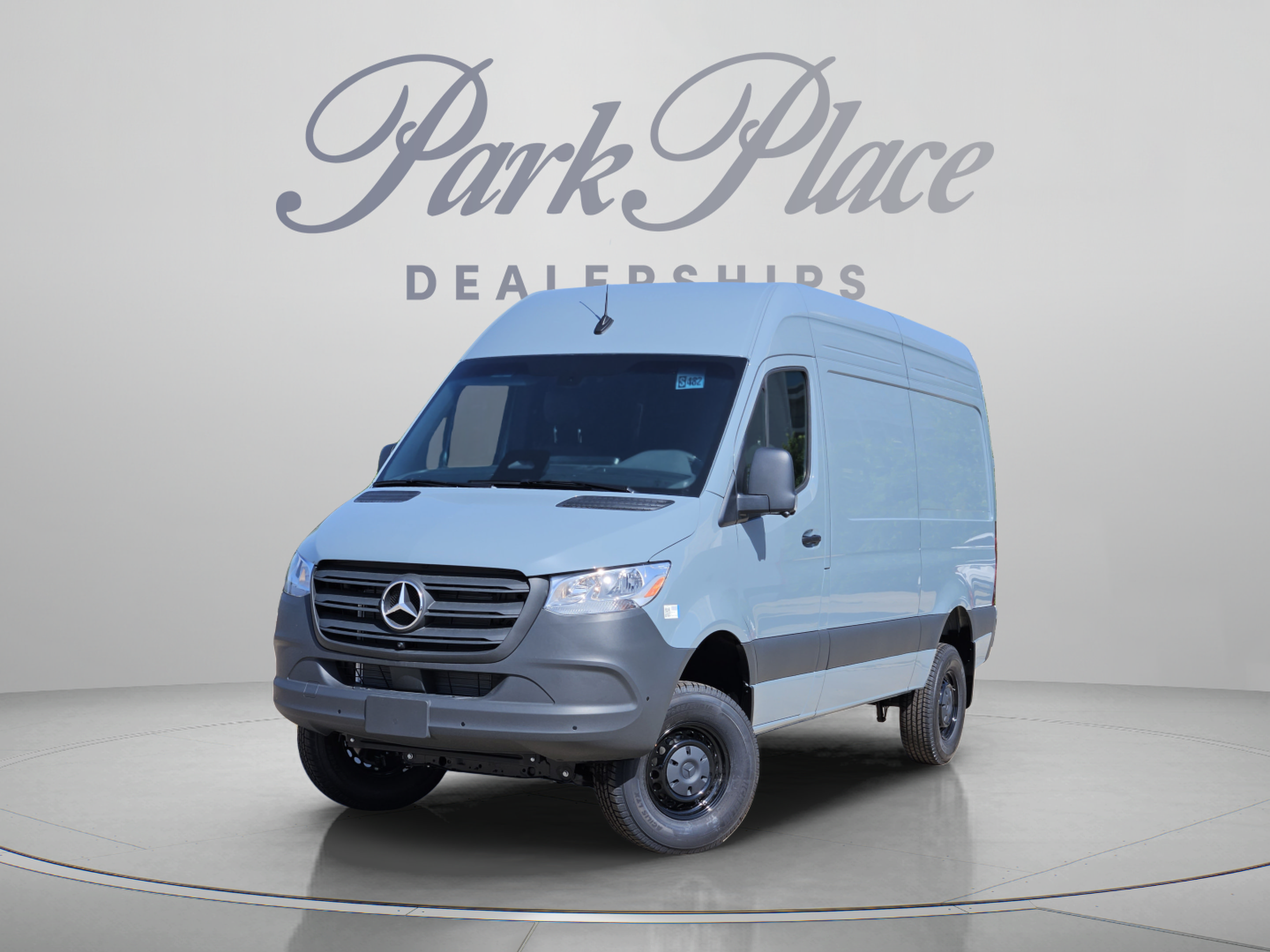  Mercedes-Benz Sprinter Cargo Van