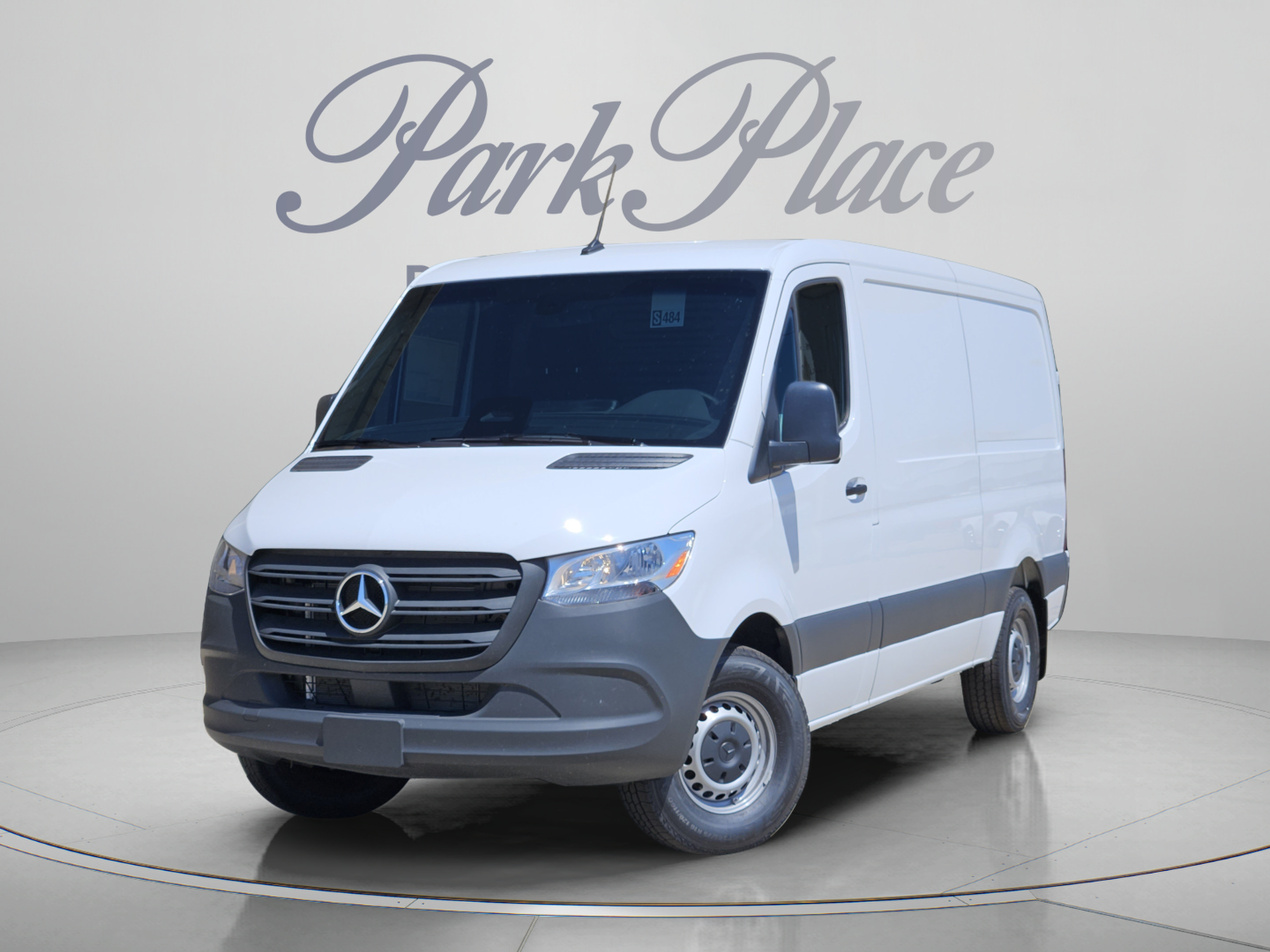  Mercedes-Benz Sprinter Cargo Van
