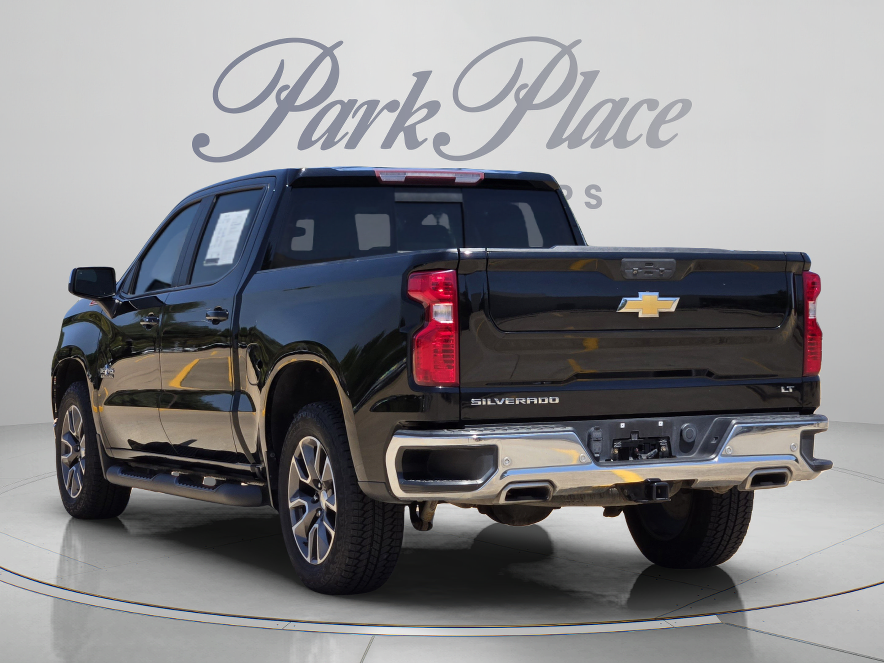 Used 2022 Chevrolet Silverado 1500 LTD LT Truck Crew Cab