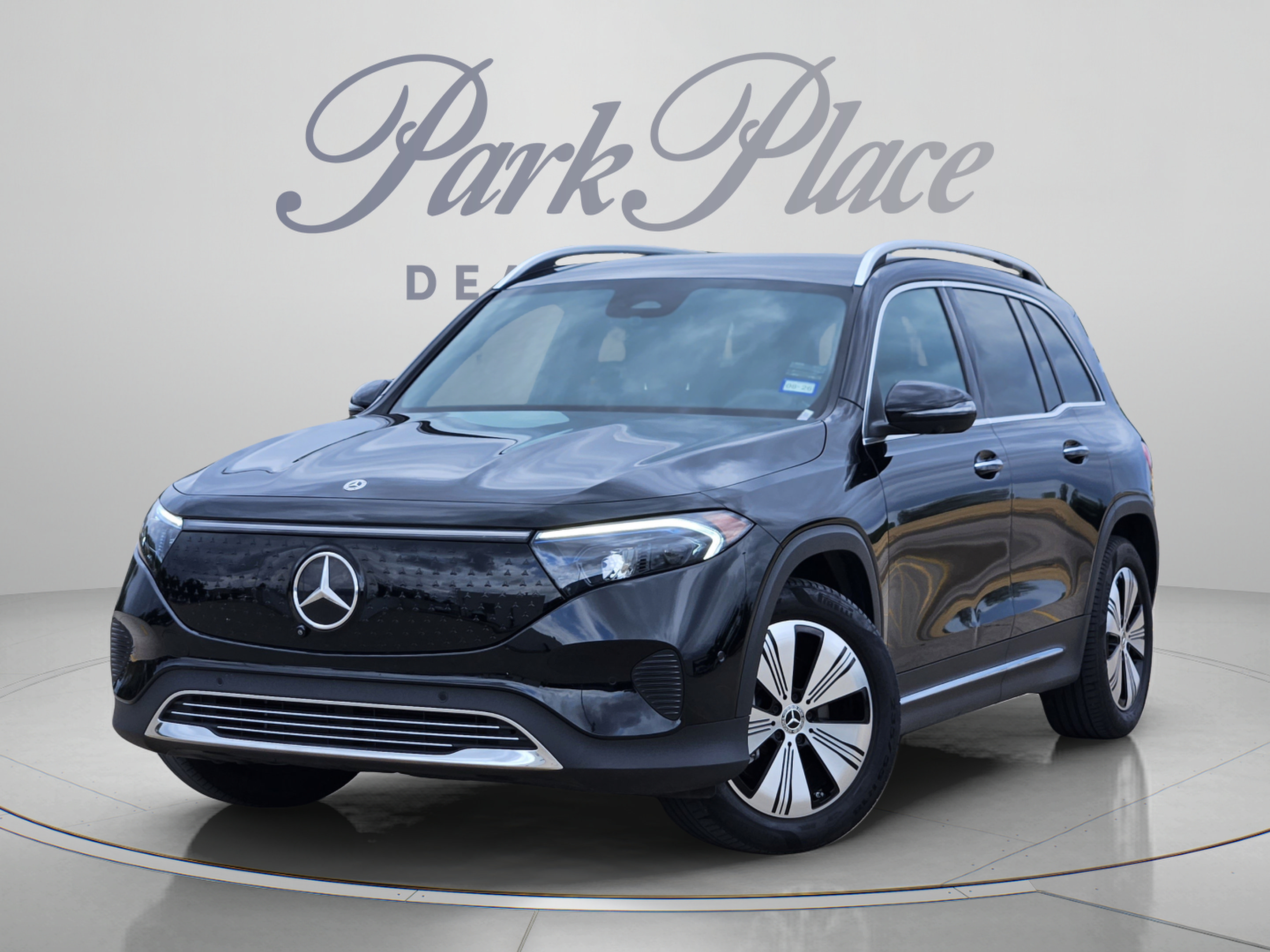  Mercedes-Benz EQB