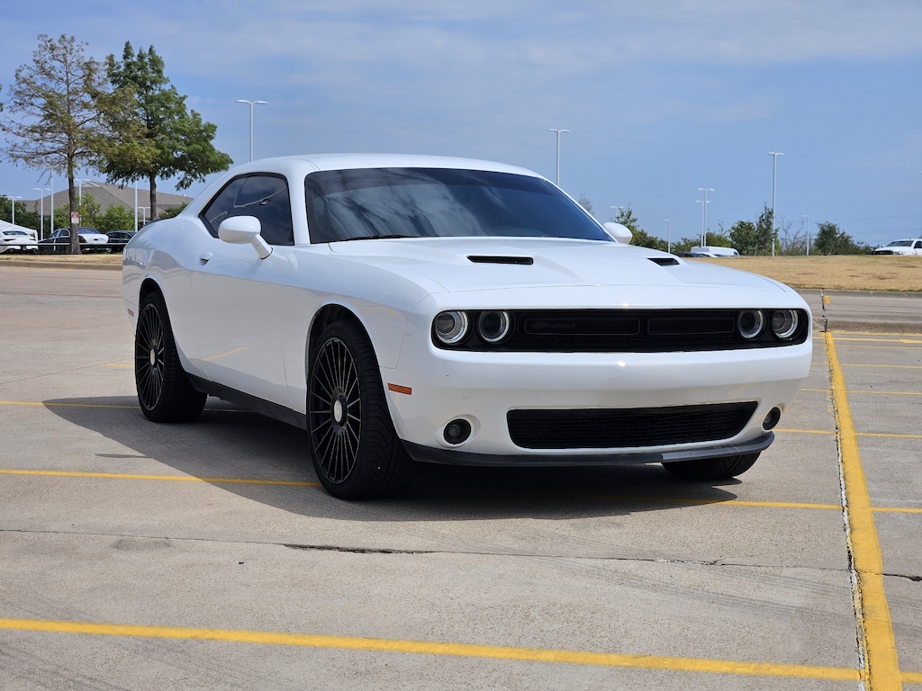 Used 2023 Dodge Challenger SXT Coupe