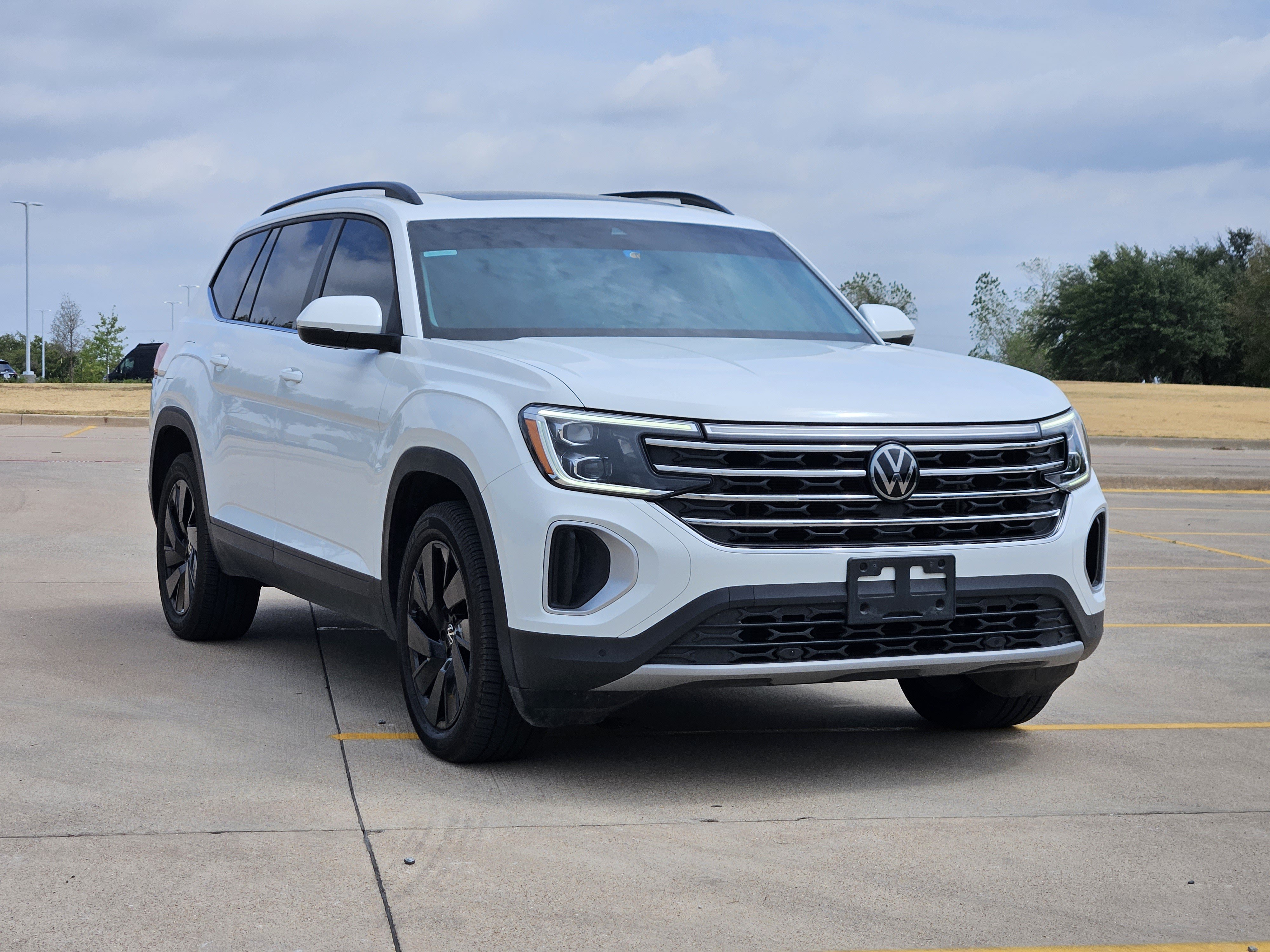 Used 2024 Volkswagen Atlas 2.0T SE w/Technology 2.0T SE w/Technology FWD