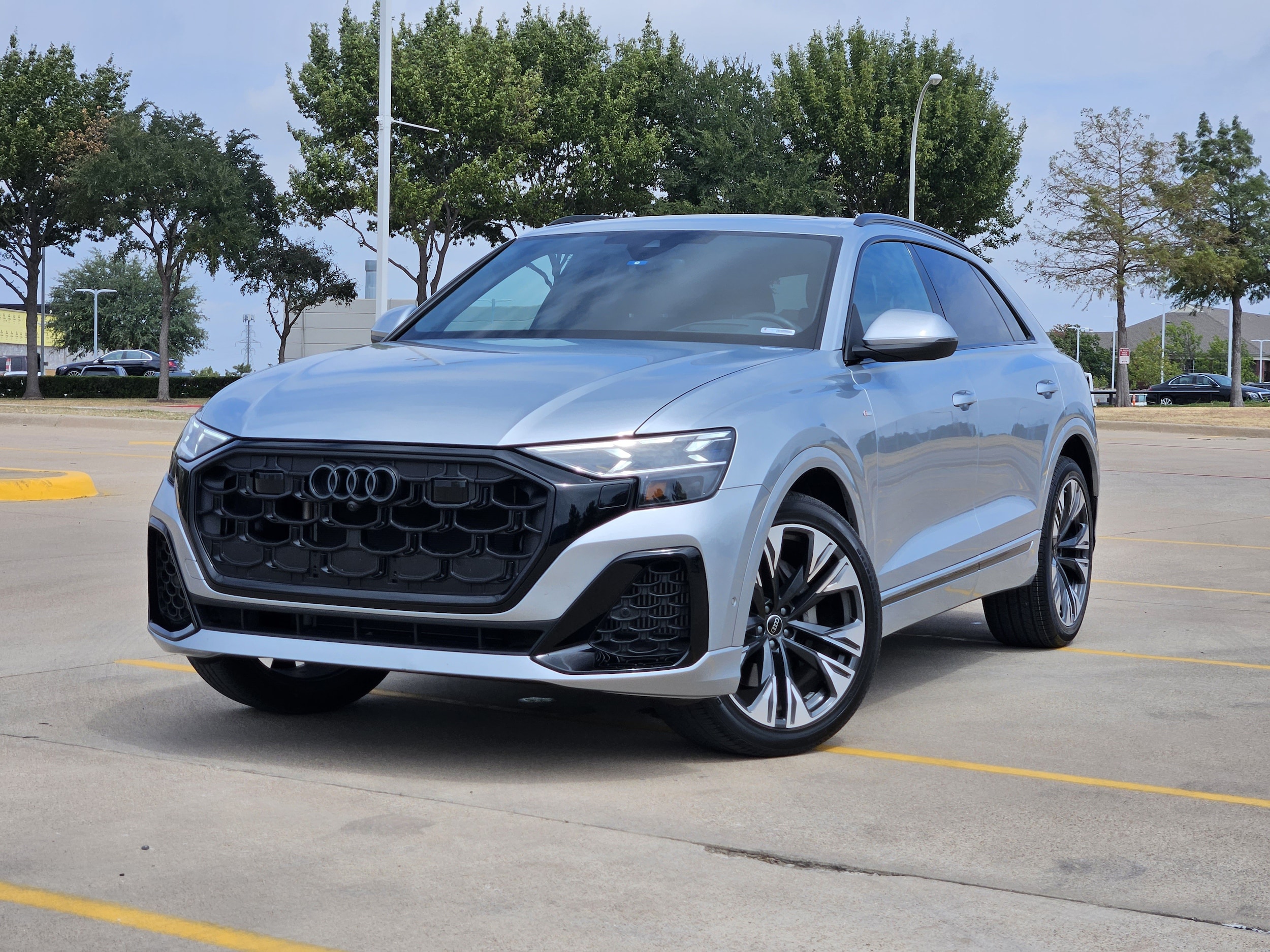 2025 Audi Q8