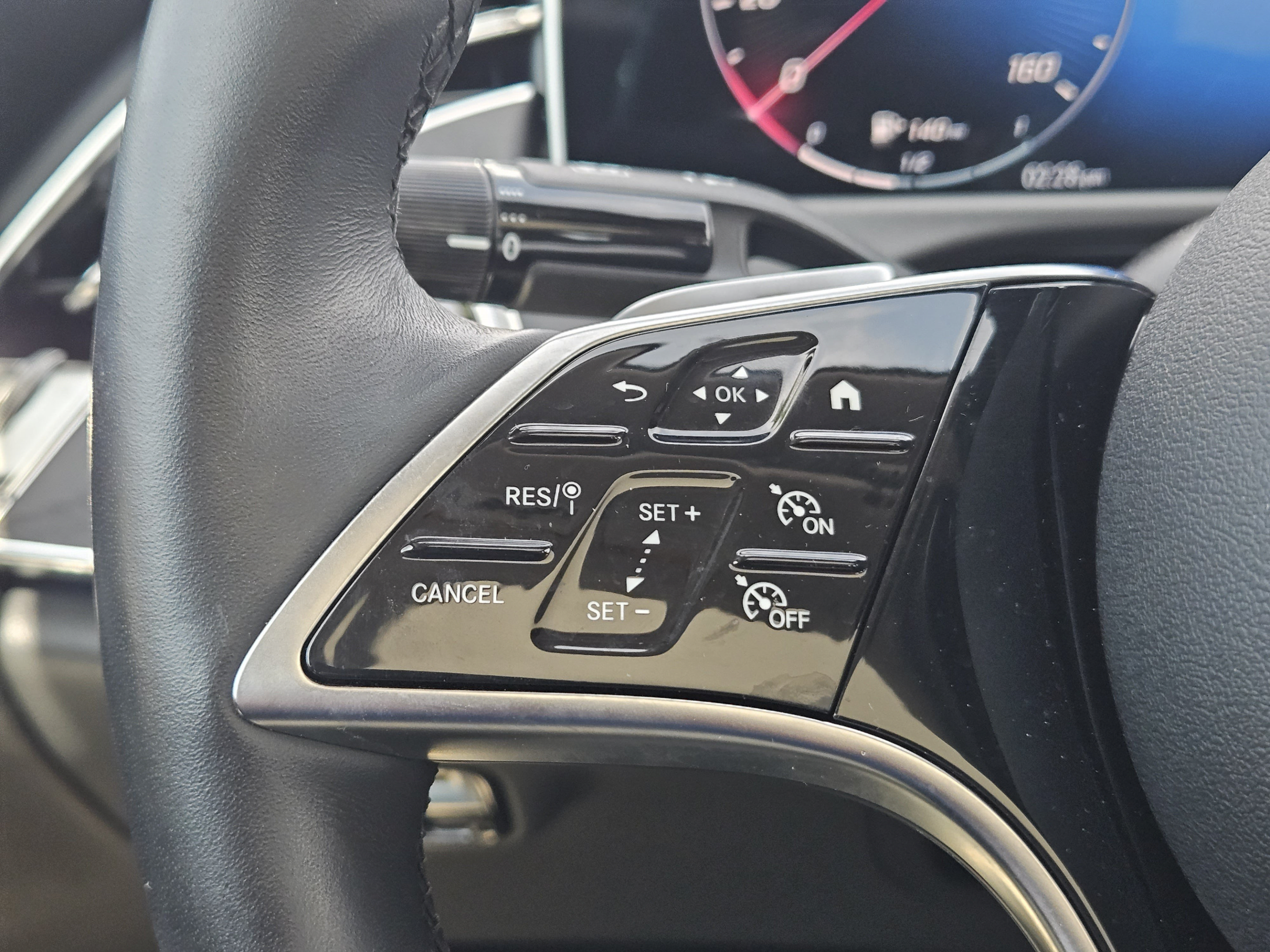 2026 Mercedes-Benz E-Class E350 - Photo 20