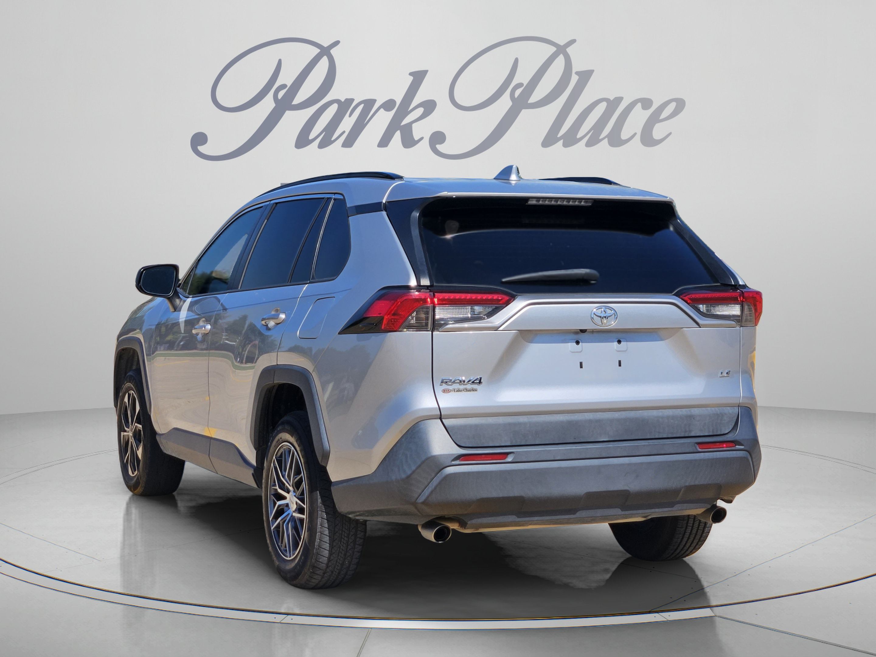 Used 2019 Toyota RAV4 LE LE FWD
