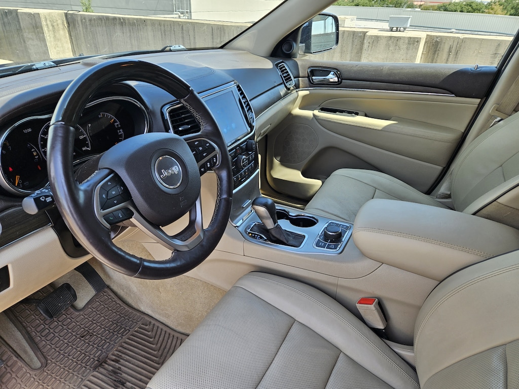 Used 2019 Jeep Grand Cherokee Overland SUV