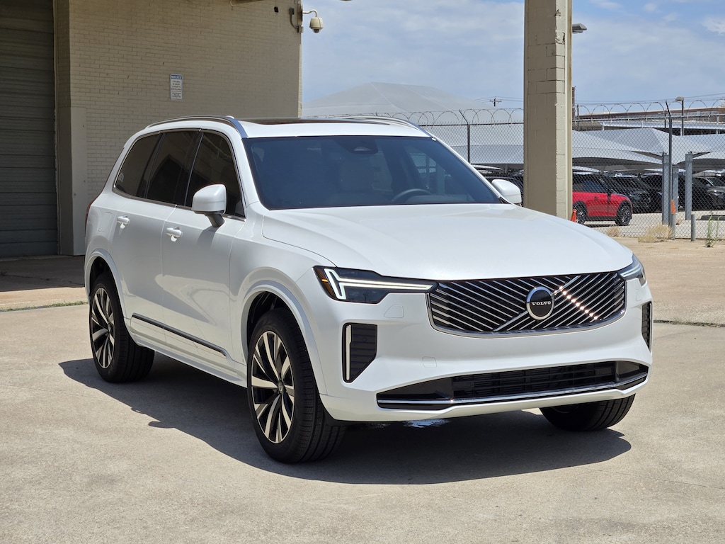 New 2026 Volvo XC90 B5 Core SUV