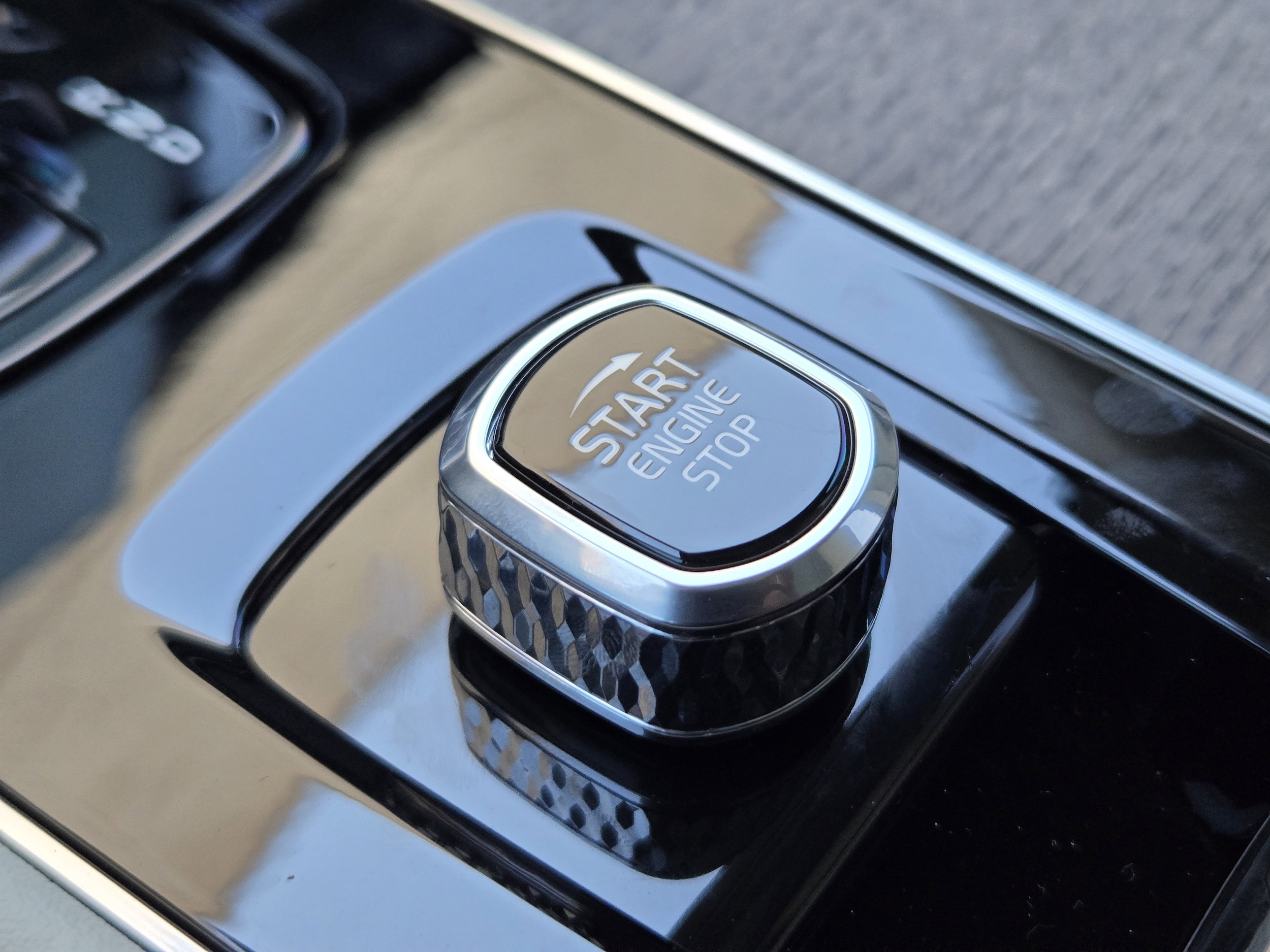 2026 Volvo XC90 Ultra - Photo 18