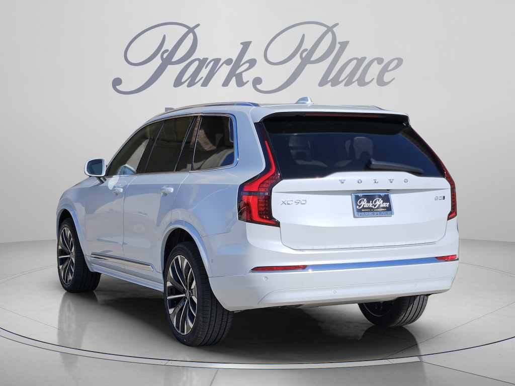 New 2026 Volvo XC90 Plus B5 AWD Plus 7-Seater