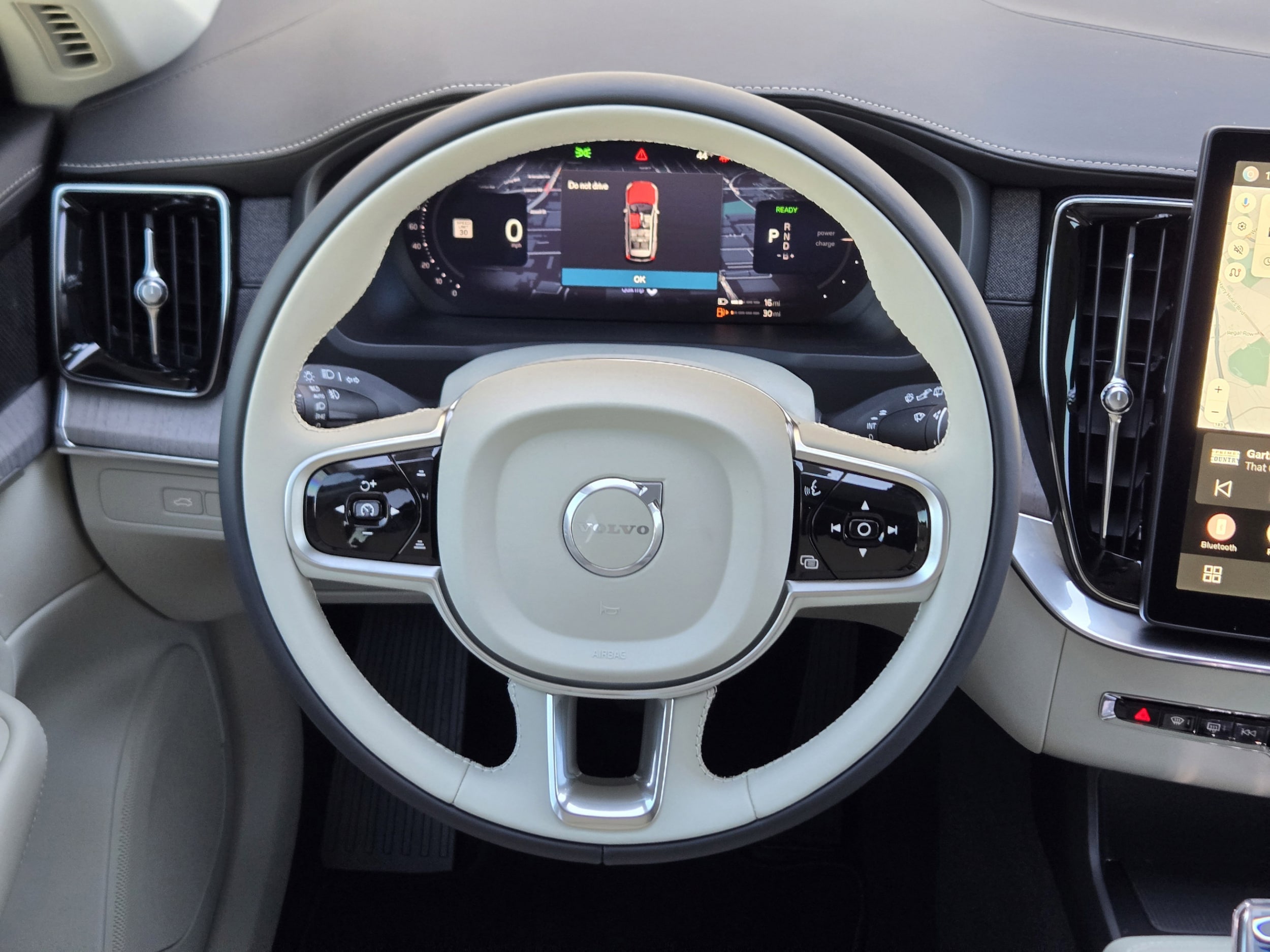 2026 Volvo XC90 Ultra - Photo 23
