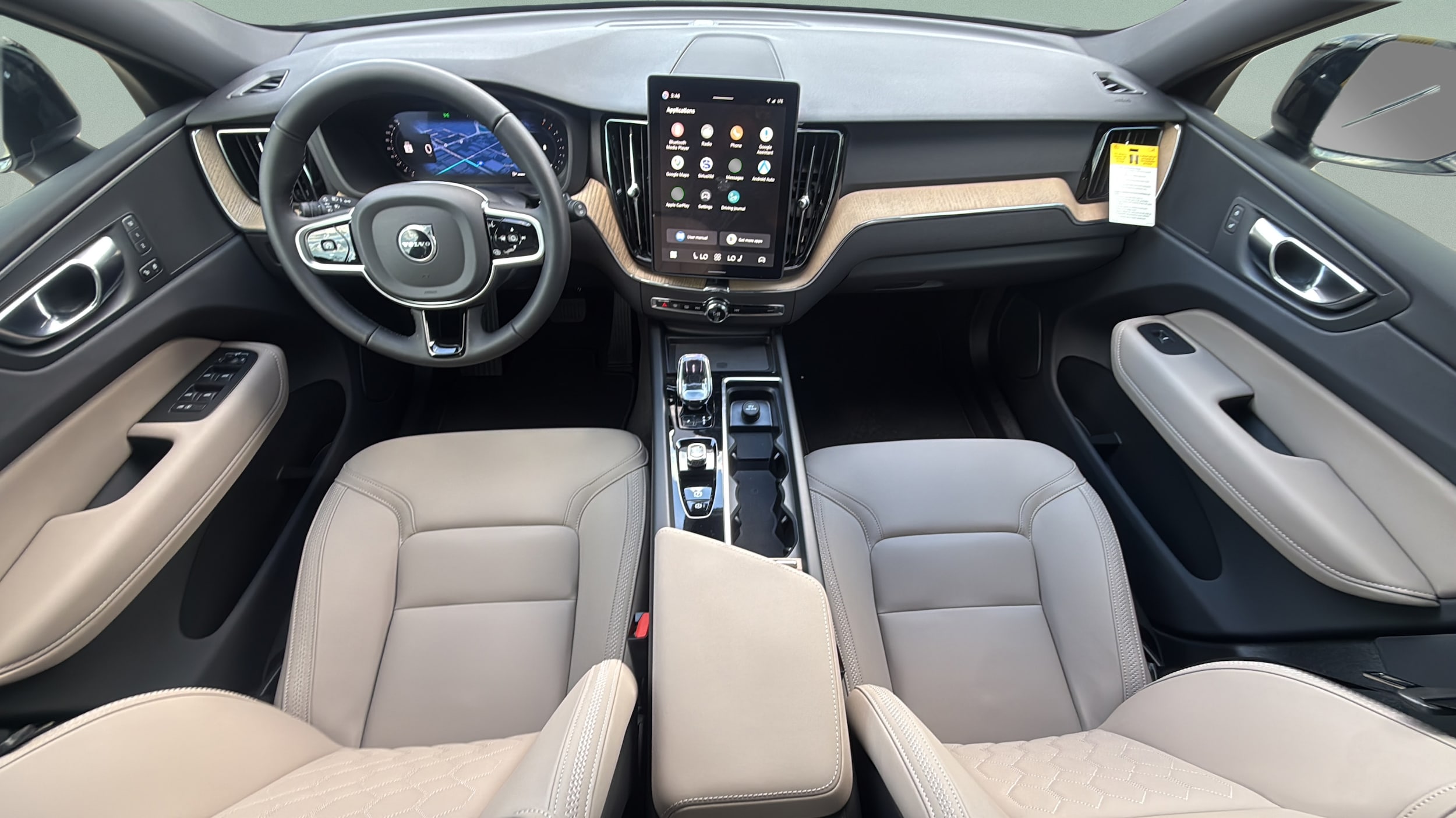 2026 Volvo XC60 Plus - Photo 13