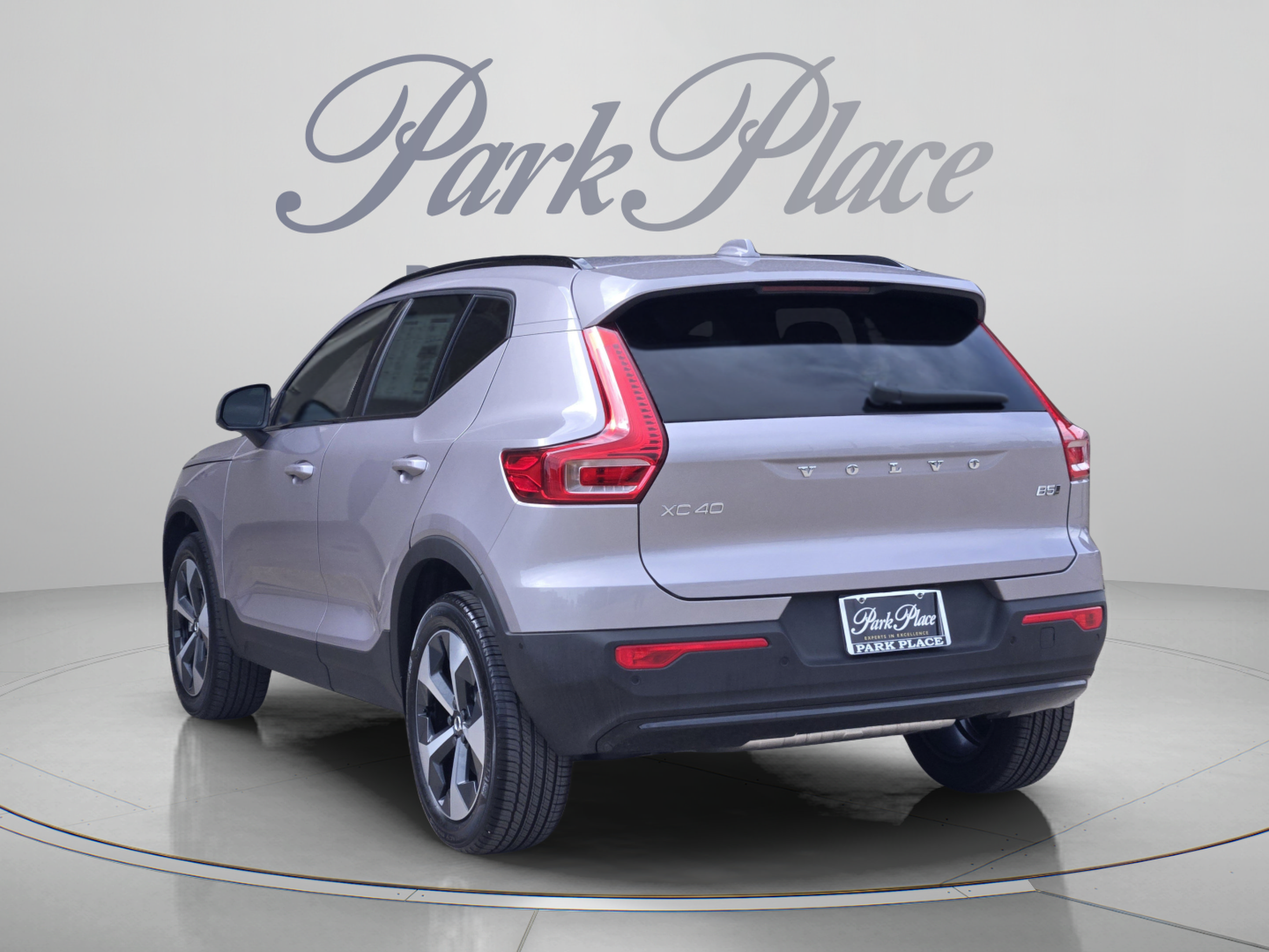 New 2026 Volvo XC40 Plus B5 AWD Plus